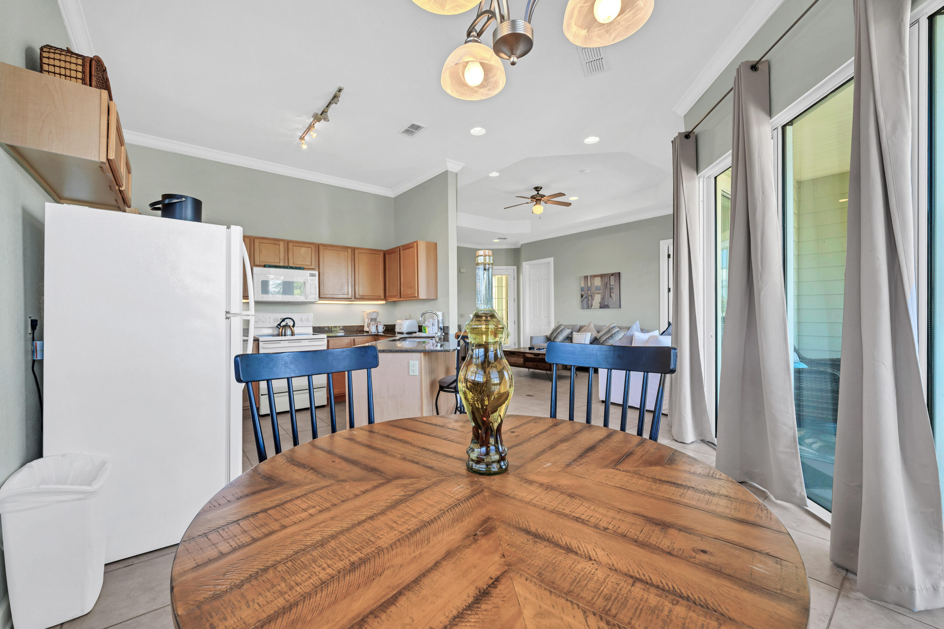 CRYSTAL COVE - Residential