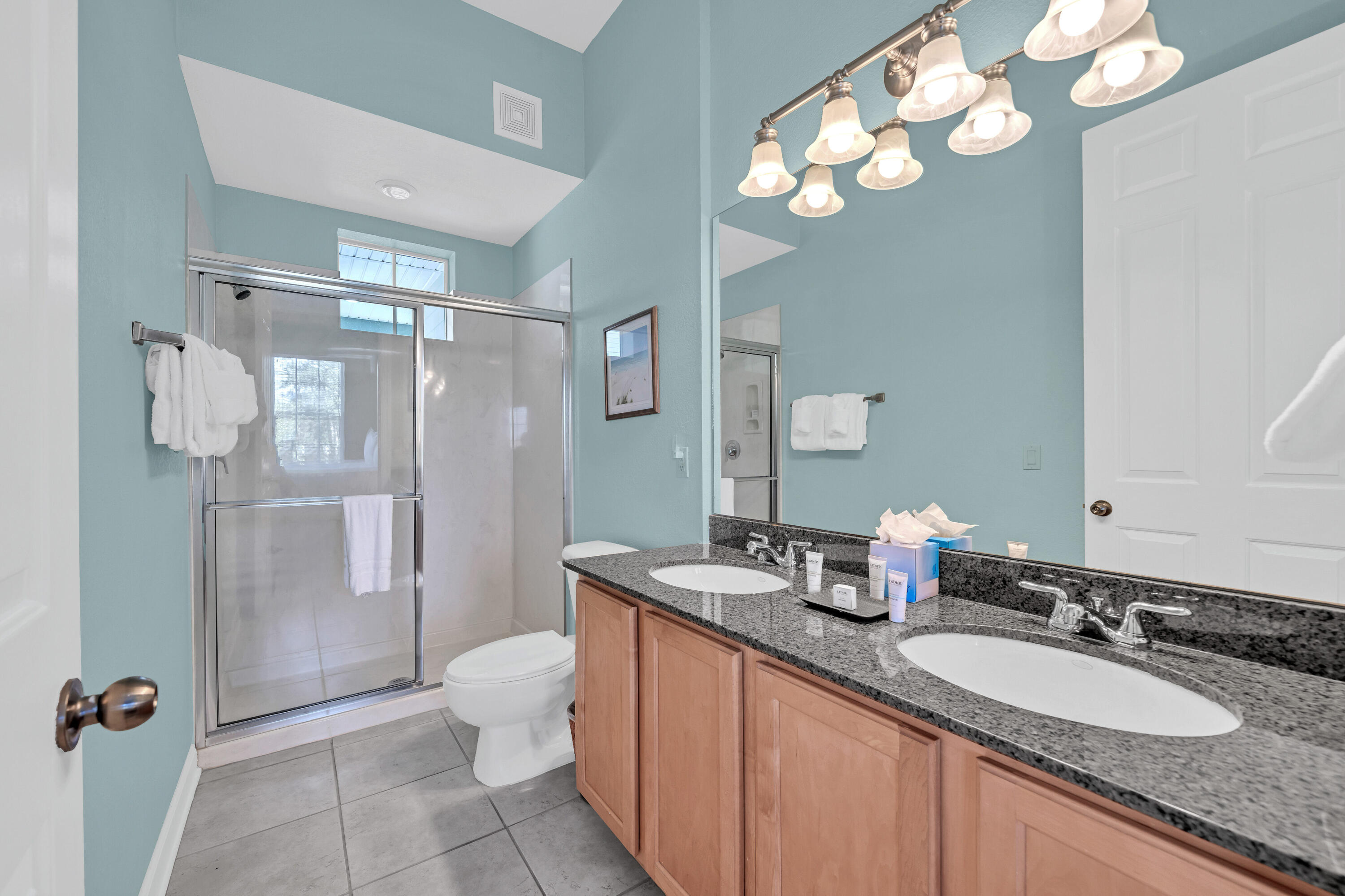 CRYSTAL COVE - Residential
