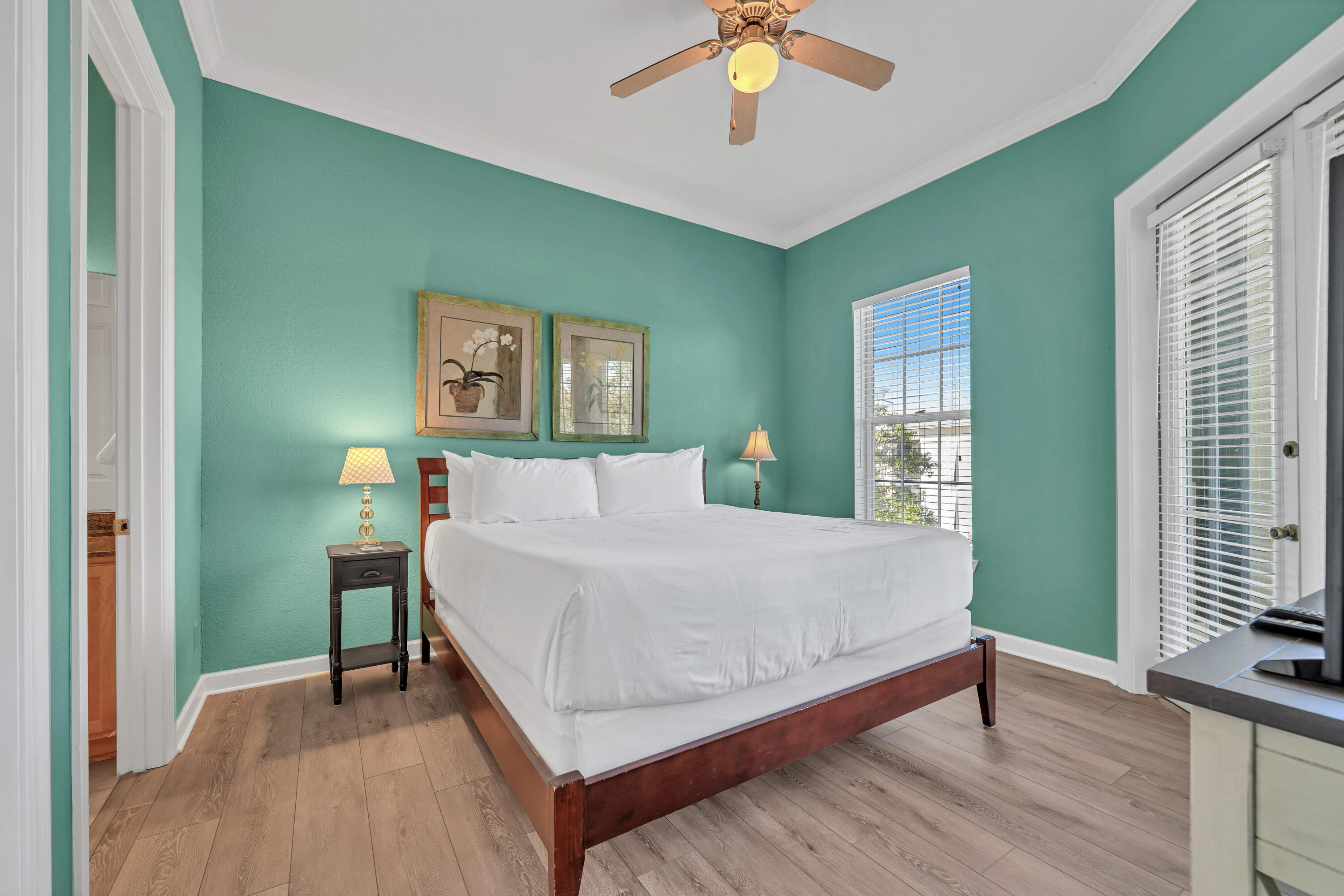CRYSTAL COVE - Residential
