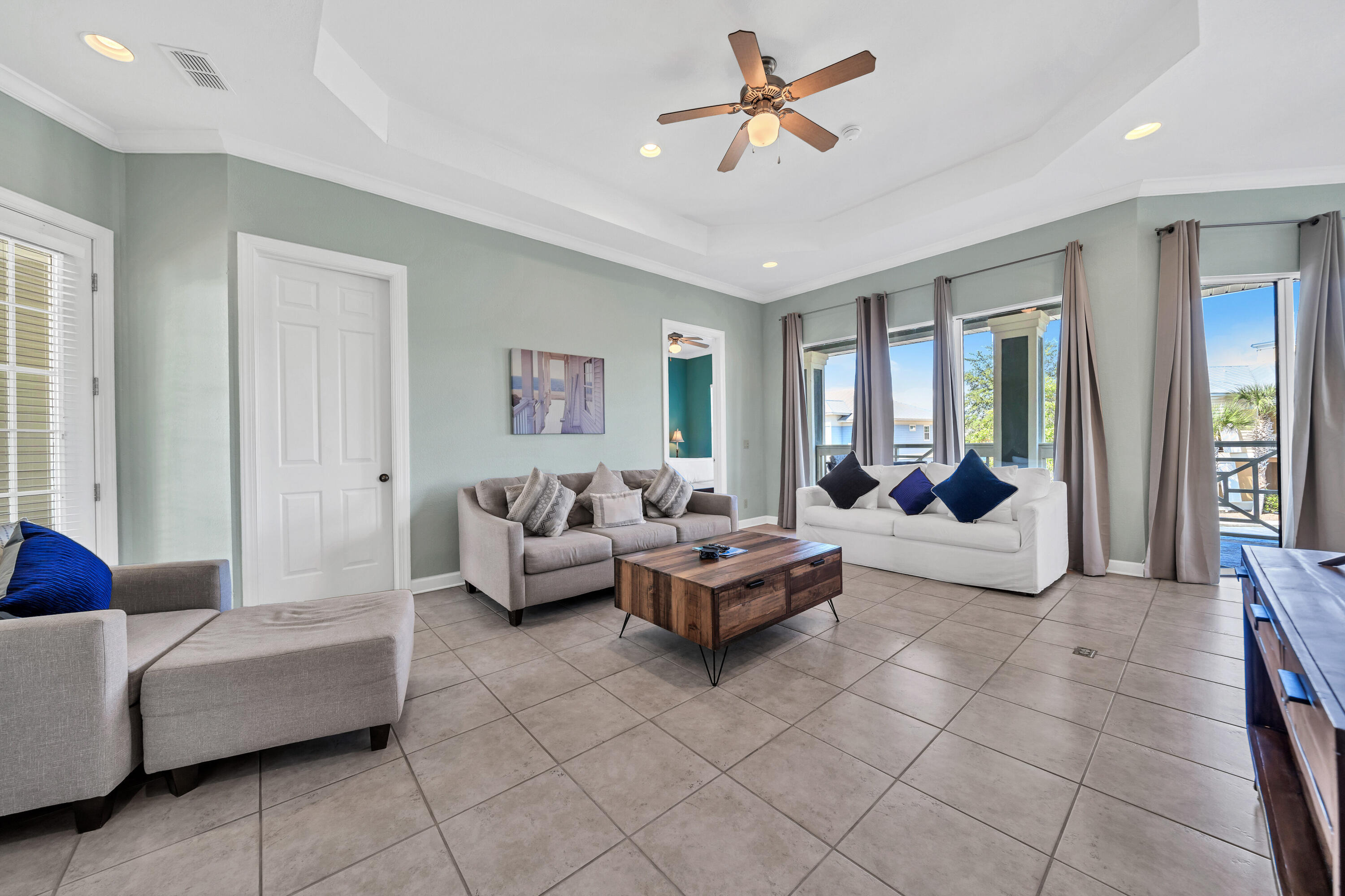 CRYSTAL COVE - Residential