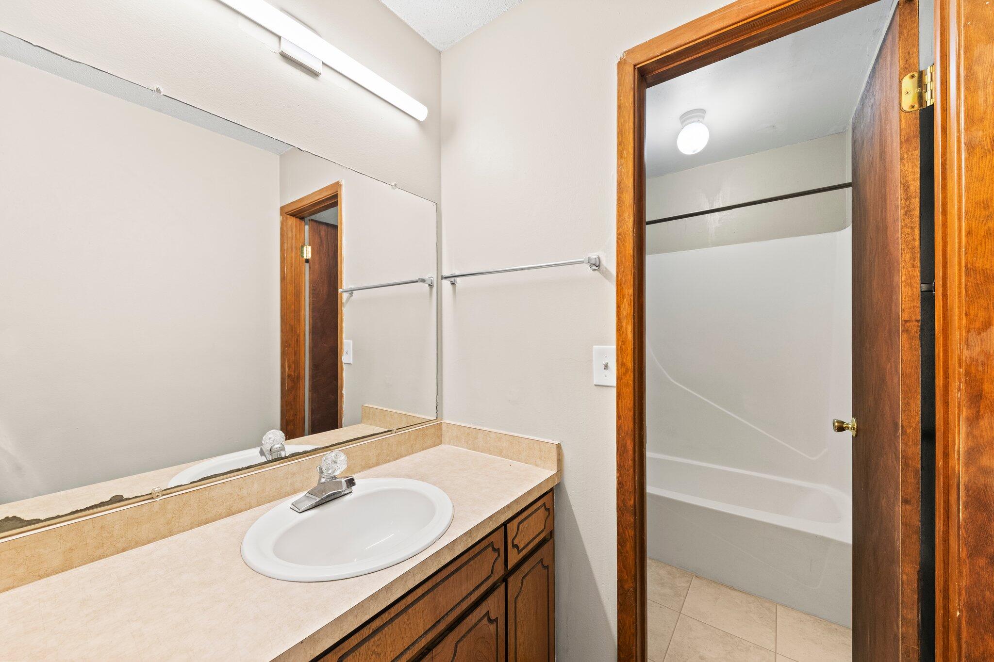 MINGER S/D - Residential Lease