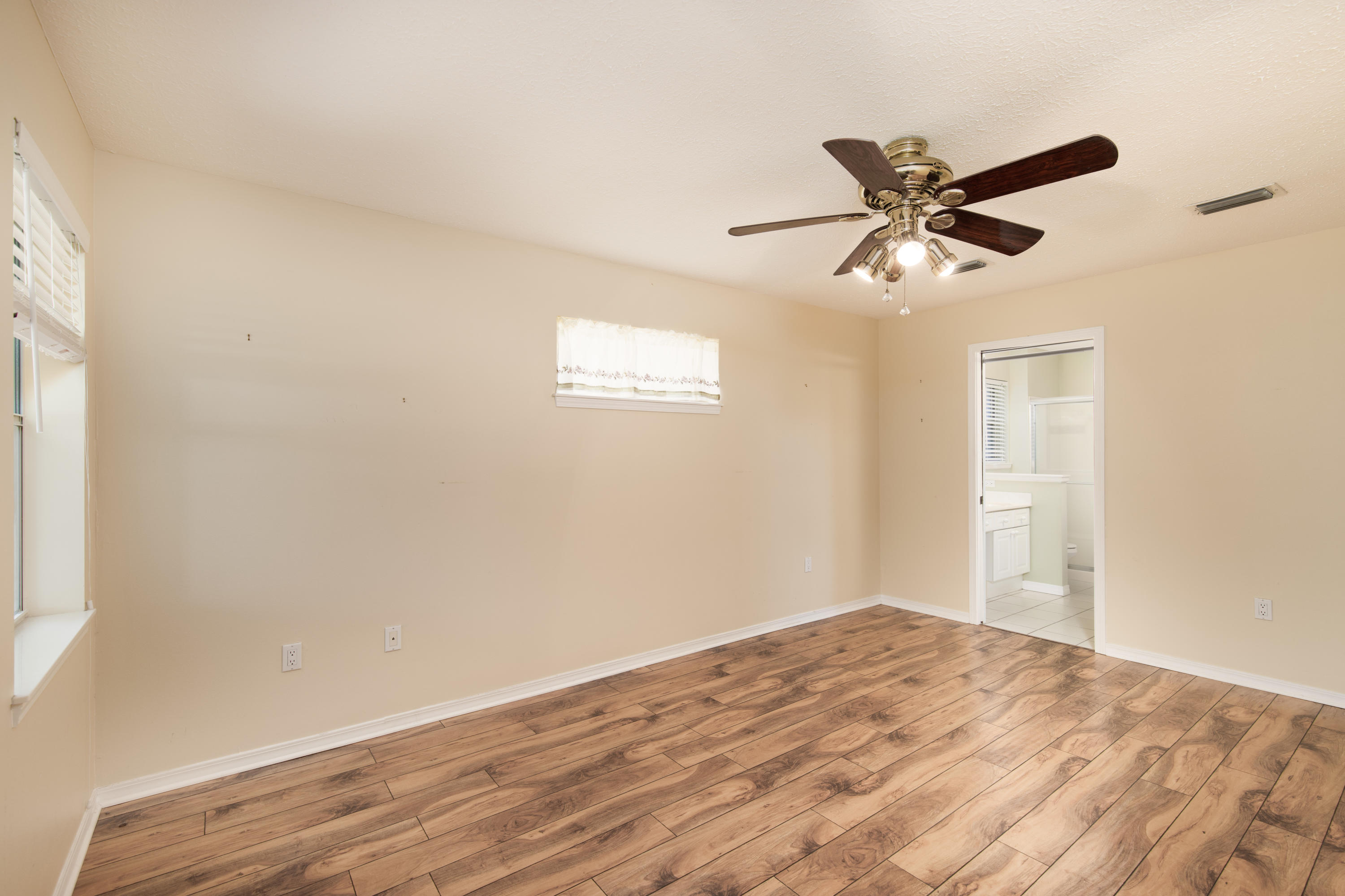 BAYSIDE - Residential