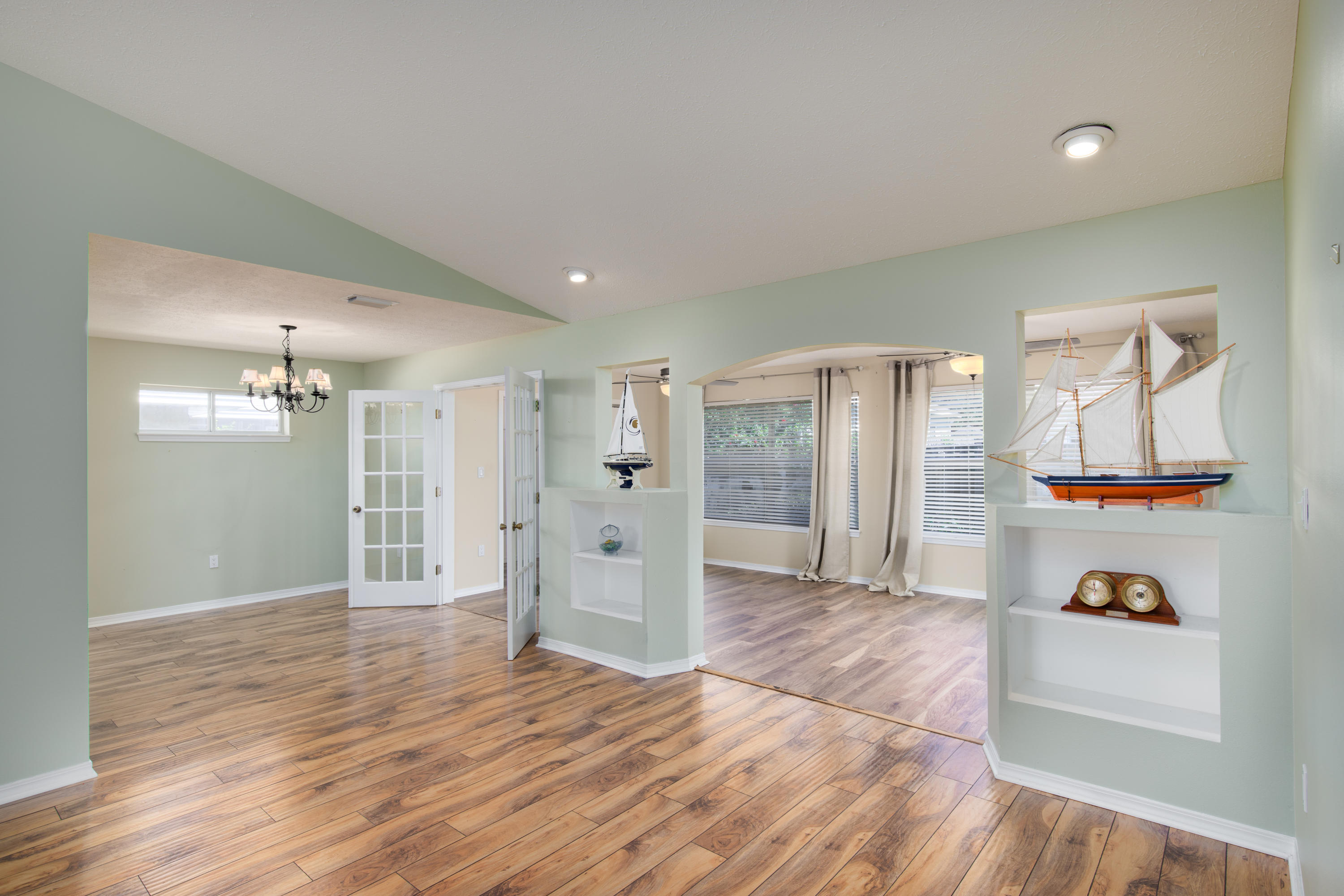 BAYSIDE - Residential