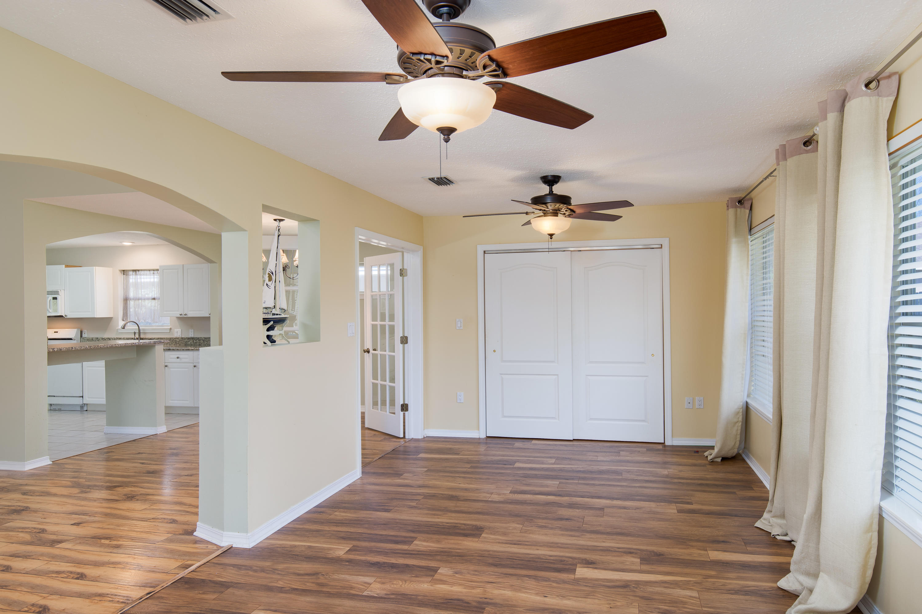 BAYSIDE - Residential