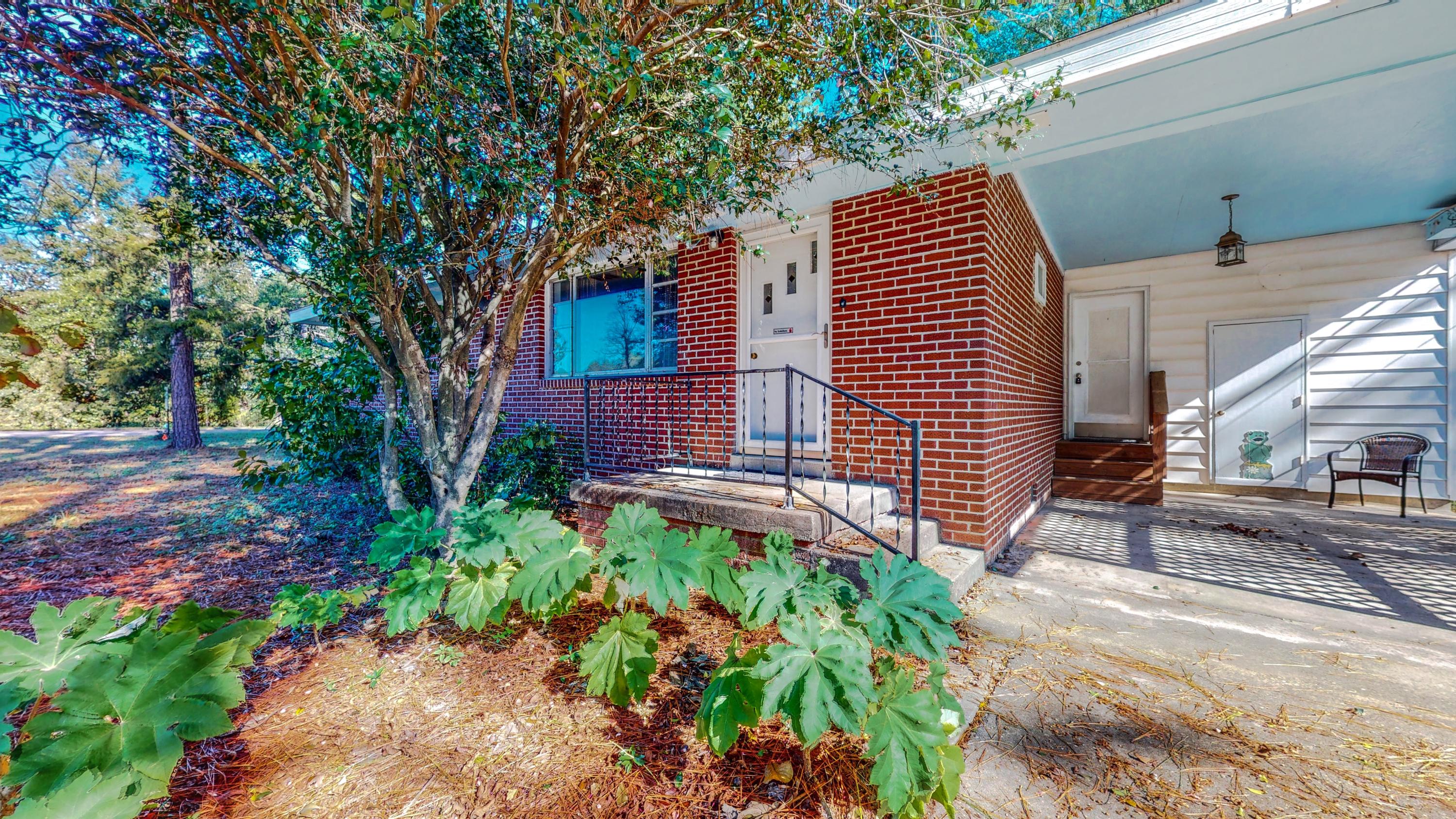 Ready for you to move into! 
Three bedroom, one bathroom, one story home in a convenient corner location! The floor plan takes advantage of all 1208 square feet and features a dining/bonus room and a walk-in pantry off of the kitchen! The backyard has a fenced-in area! Twelve month lease and pets considered on a case-by-case basis! Background check and credit check required. There is a $25 application fee.