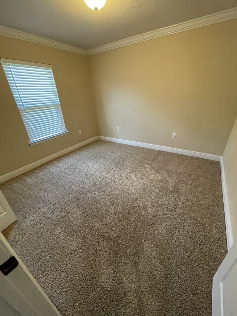 DUGGAN POND ESTATES - Residential Lease