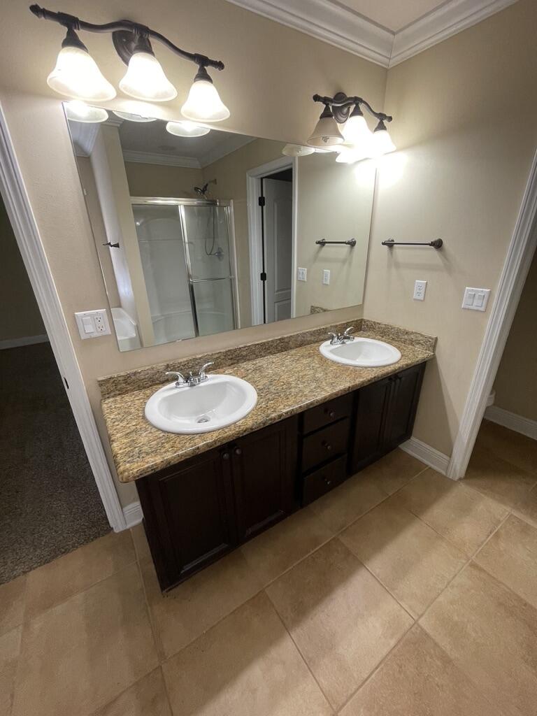 DUGGAN POND ESTATES - Residential Lease