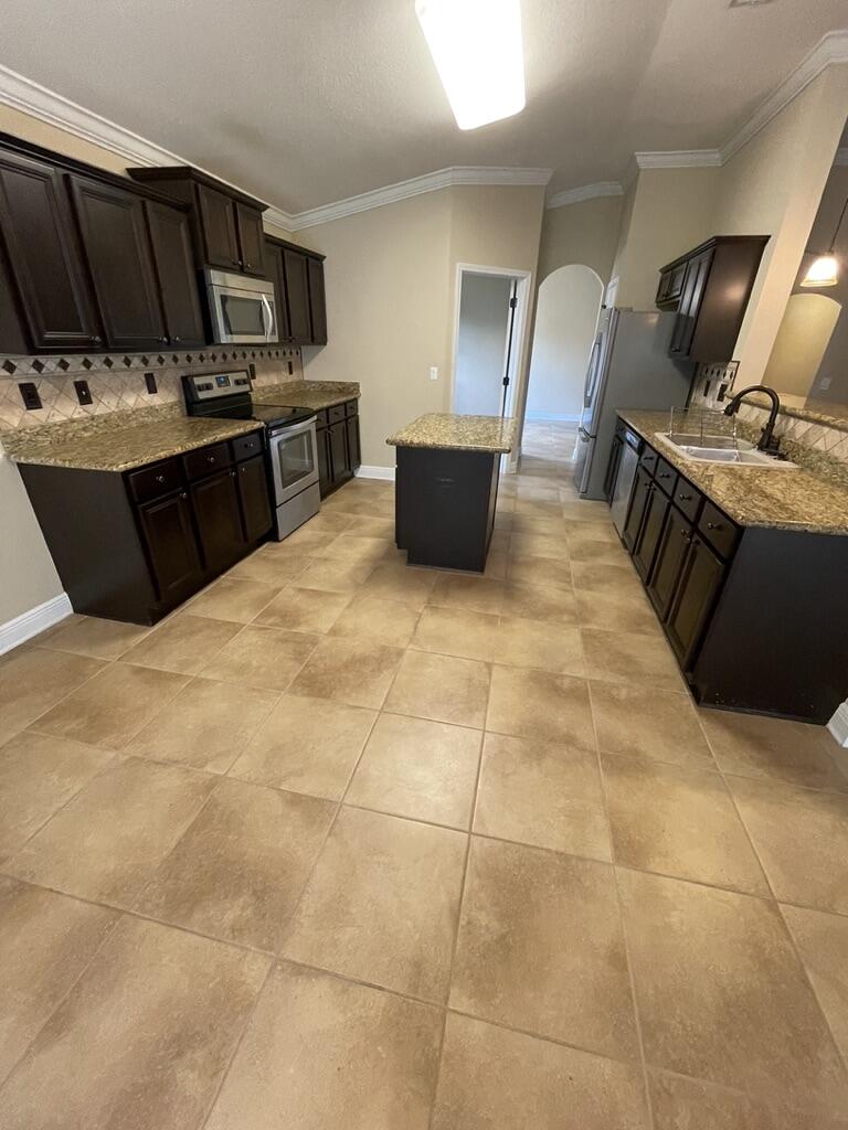 DUGGAN POND ESTATES - Residential Lease