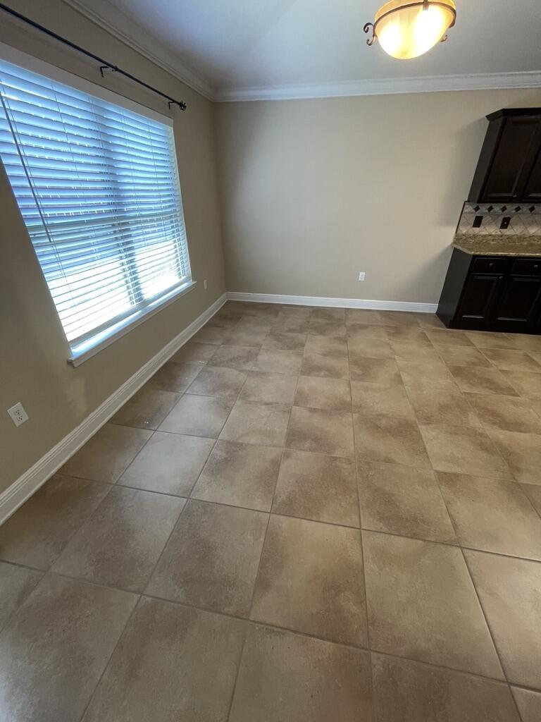DUGGAN POND ESTATES - Residential Lease