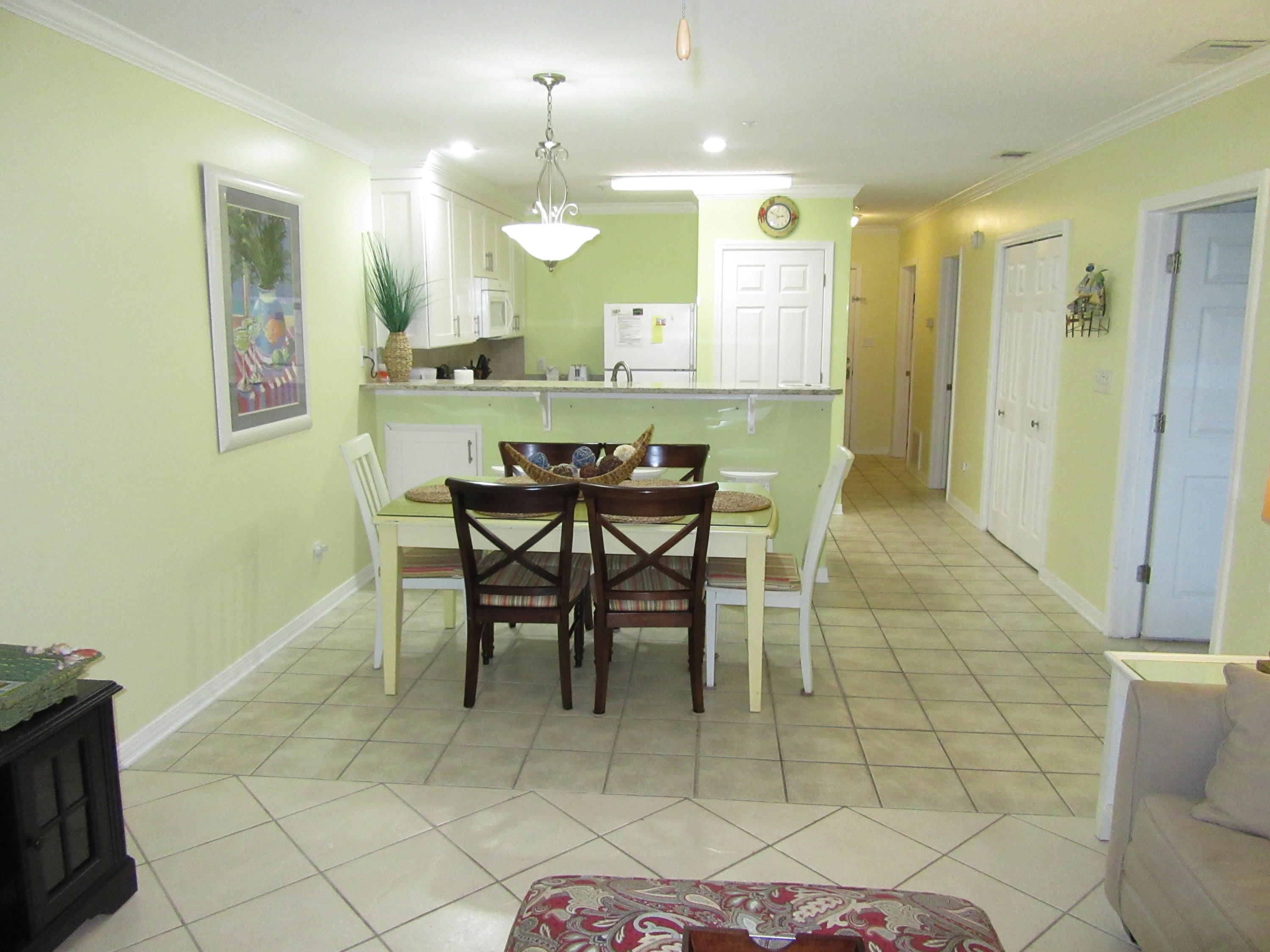 MARAVILLA CONDO 3 - Residential