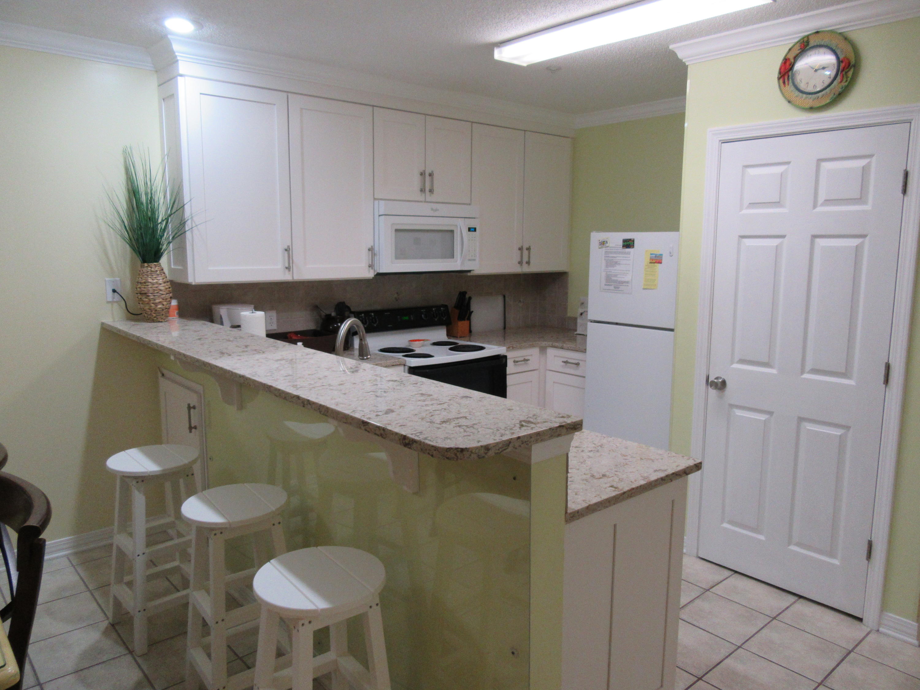 MARAVILLA CONDO 3 - Residential