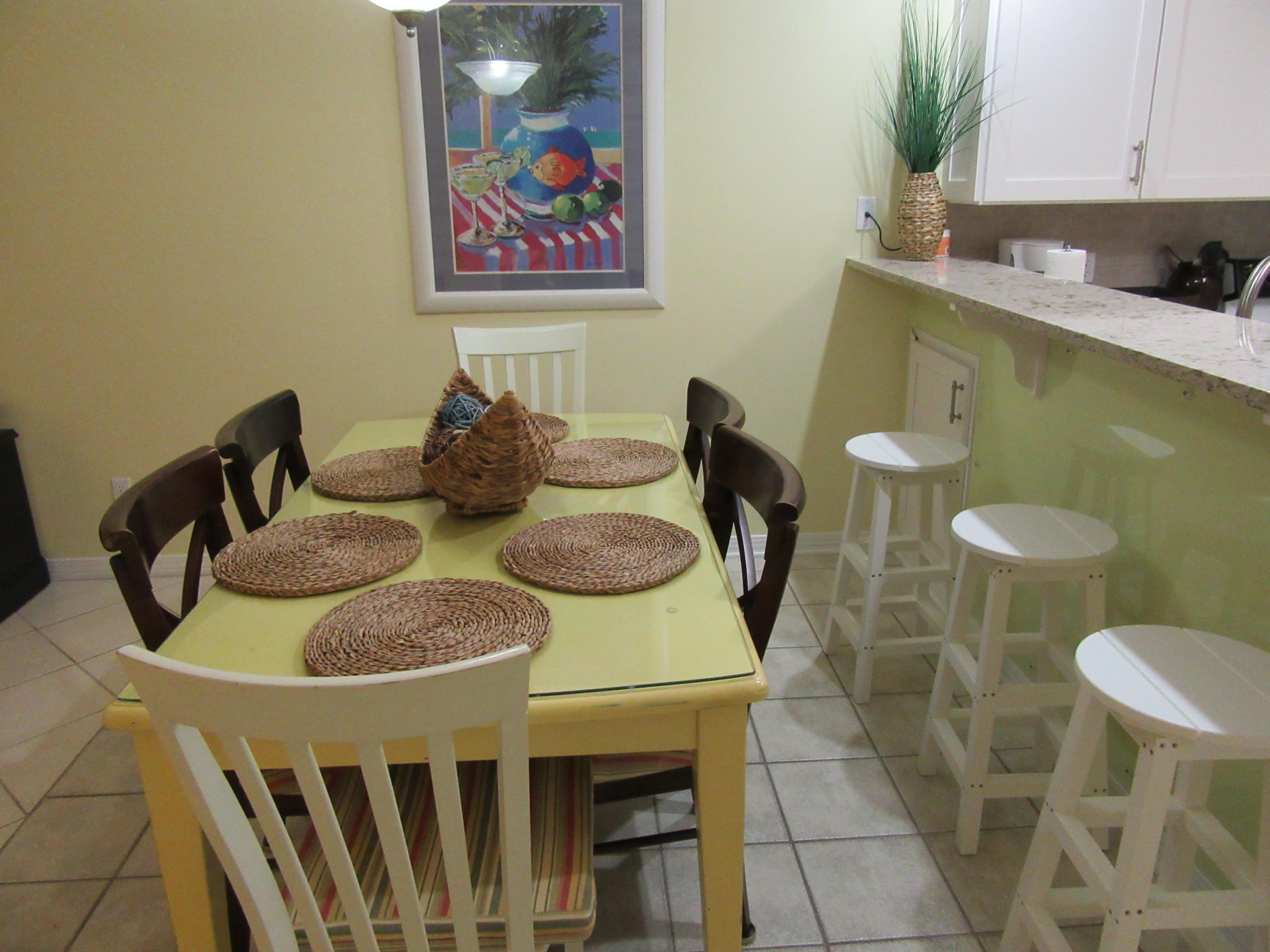 MARAVILLA CONDO 3 - Residential