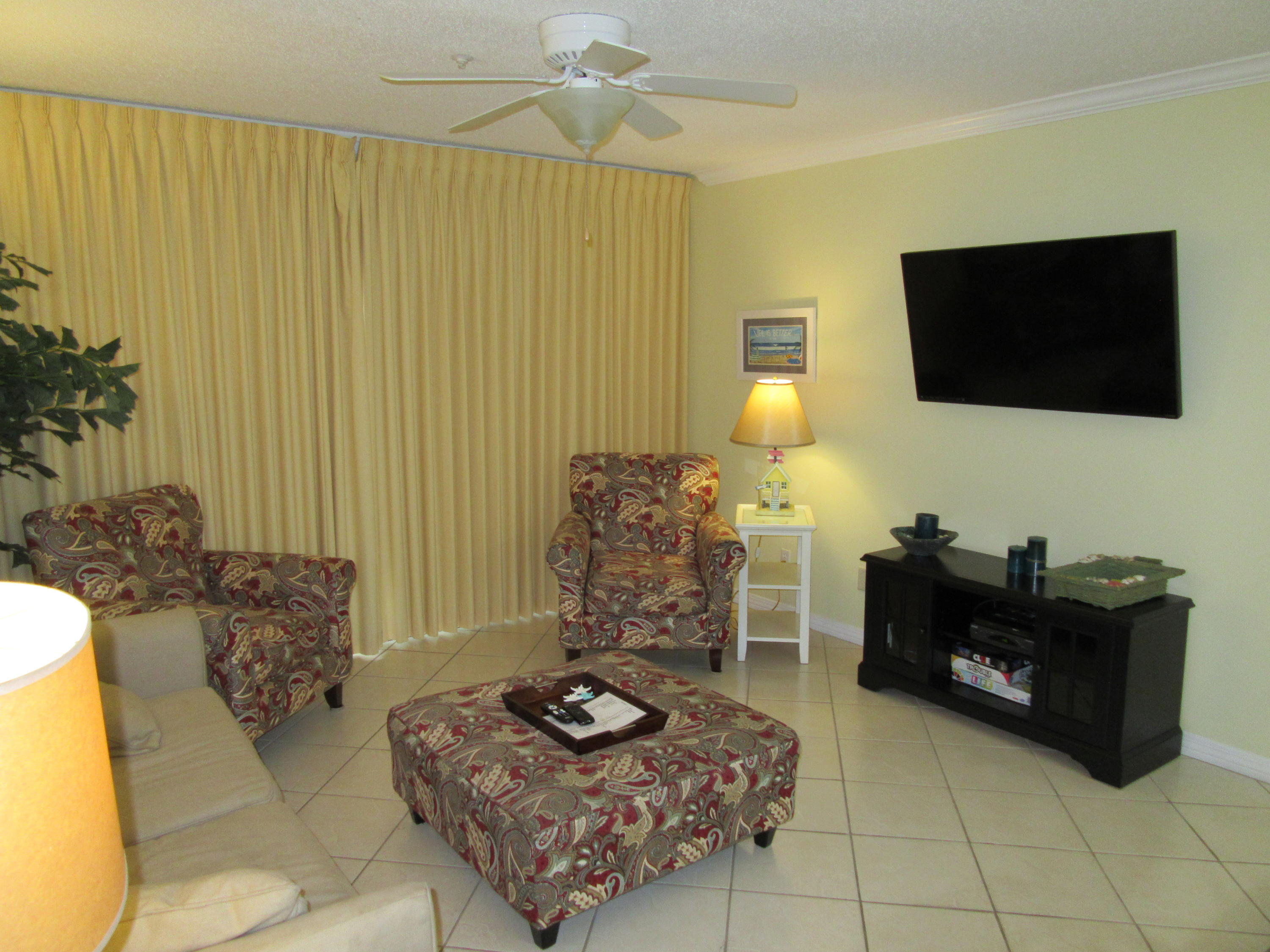 MARAVILLA CONDO 3 - Residential