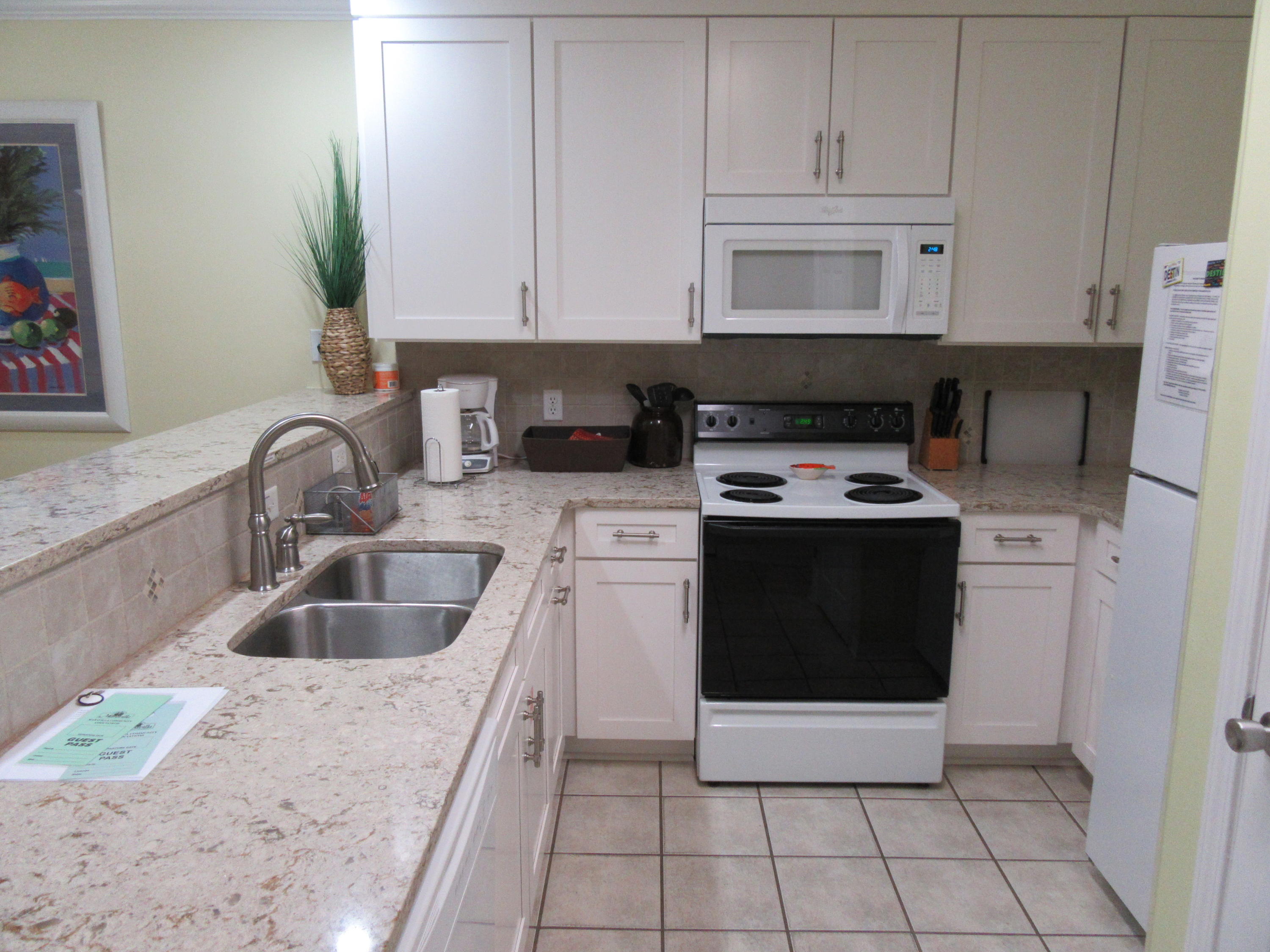 MARAVILLA CONDO 3 - Residential