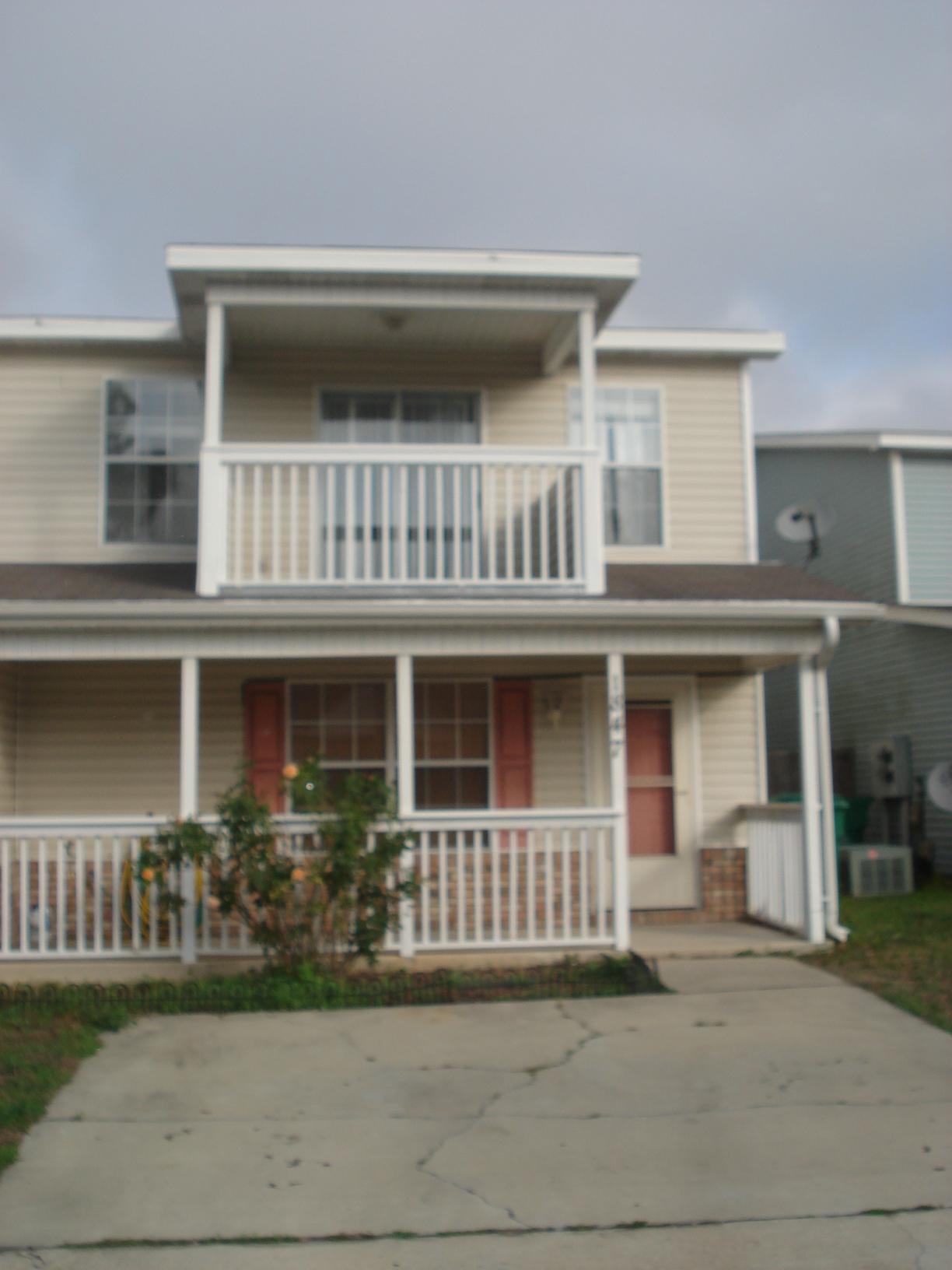 This comfortable townhome is in excellent condition! You will enjoy plenty of living room and dining room space. The kitchen features stainless steel appliances. The laundry area includes washer and dryer. Upstairs, the master bedroom features a full bath and a balcony. Come and relax on the porch or in the back yard with your small pet. Available October, 15th!