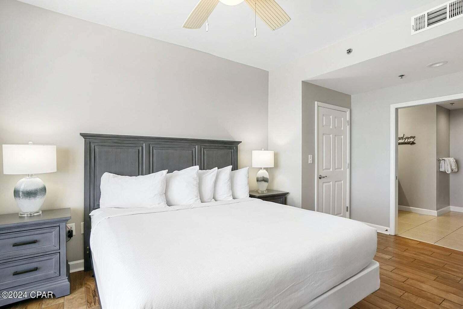 Splash Condo - Residential