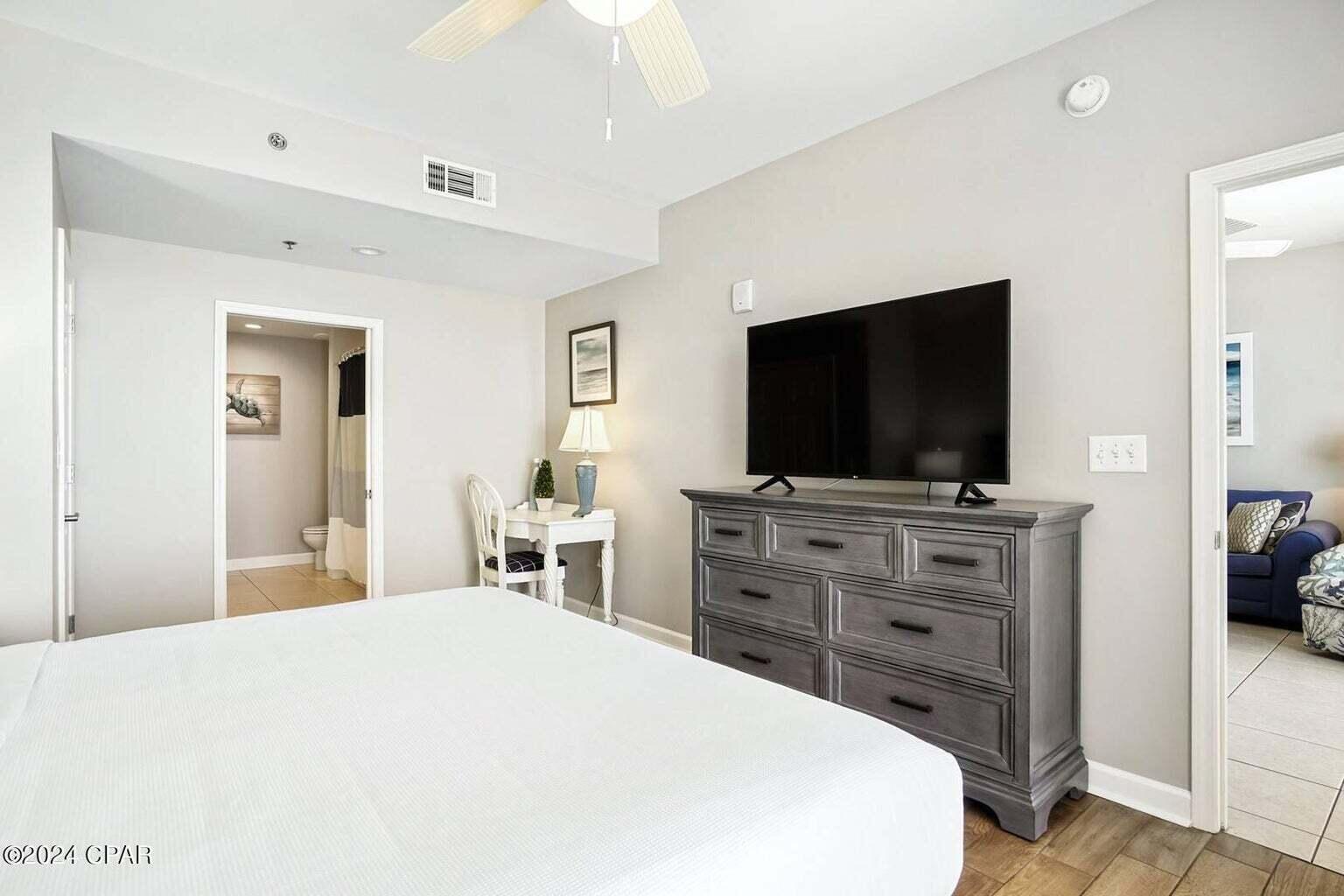Splash Condo - Residential