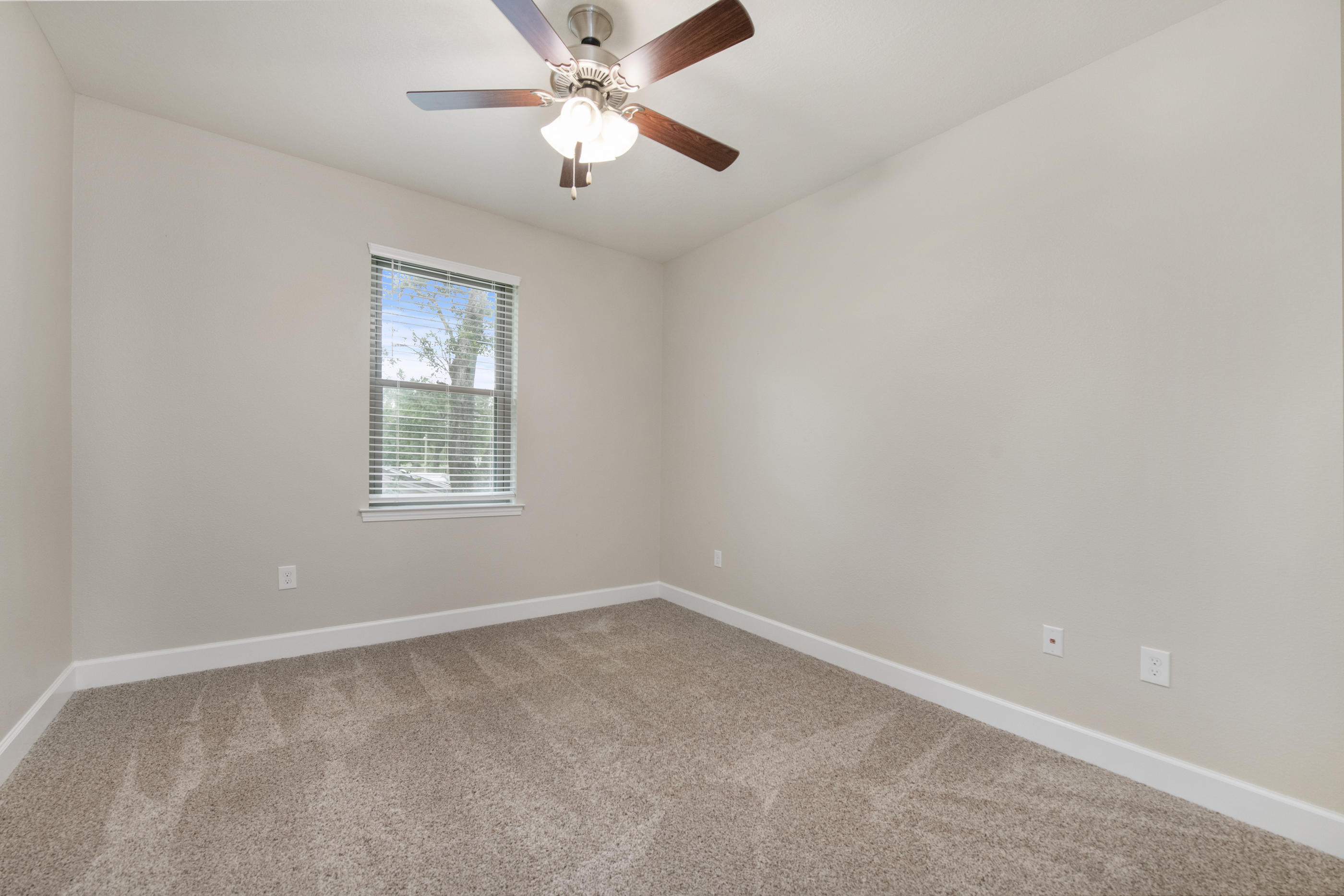 MOSSY OAKS - Residential