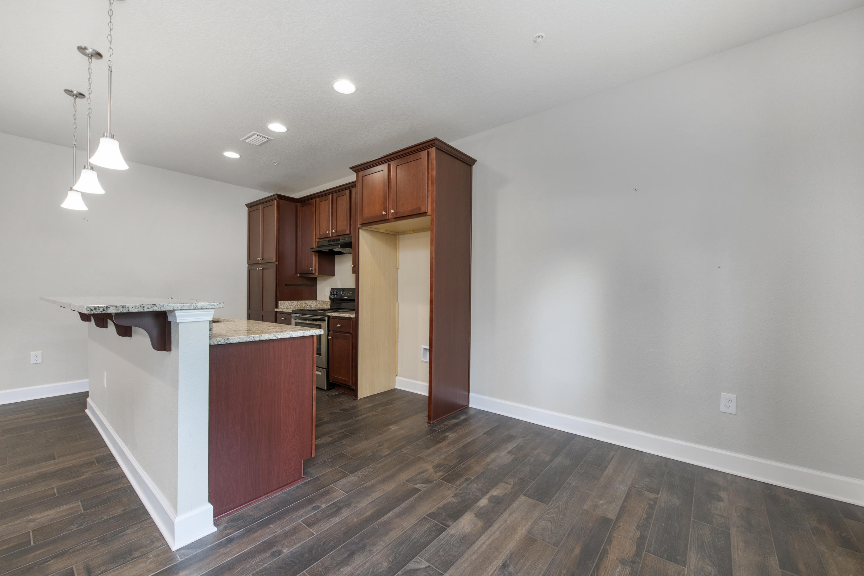 MOSSY OAKS - Residential