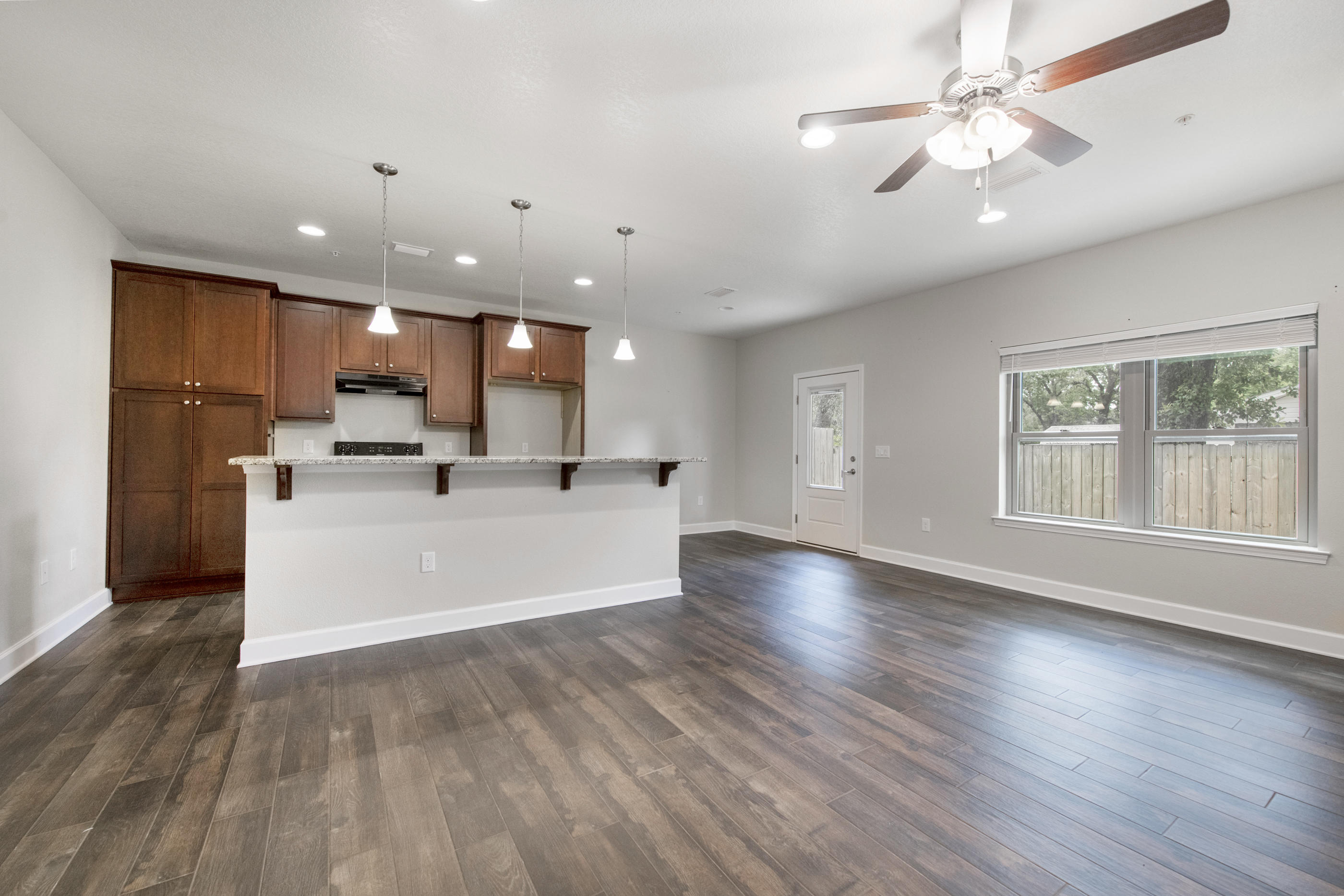 MOSSY OAKS - Residential