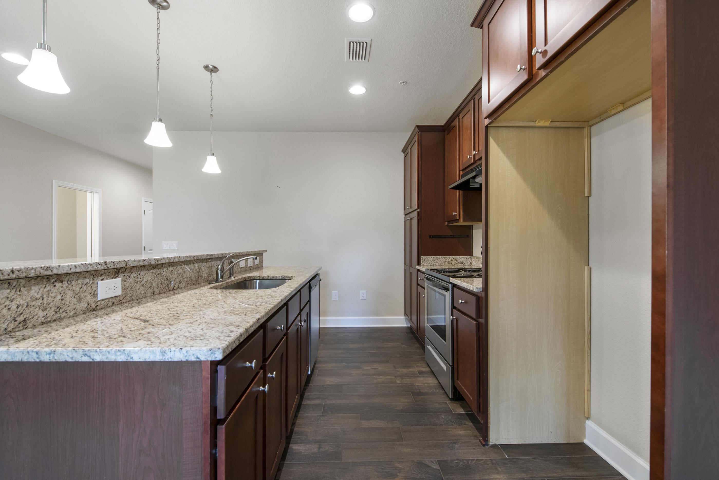 MOSSY OAKS - Residential