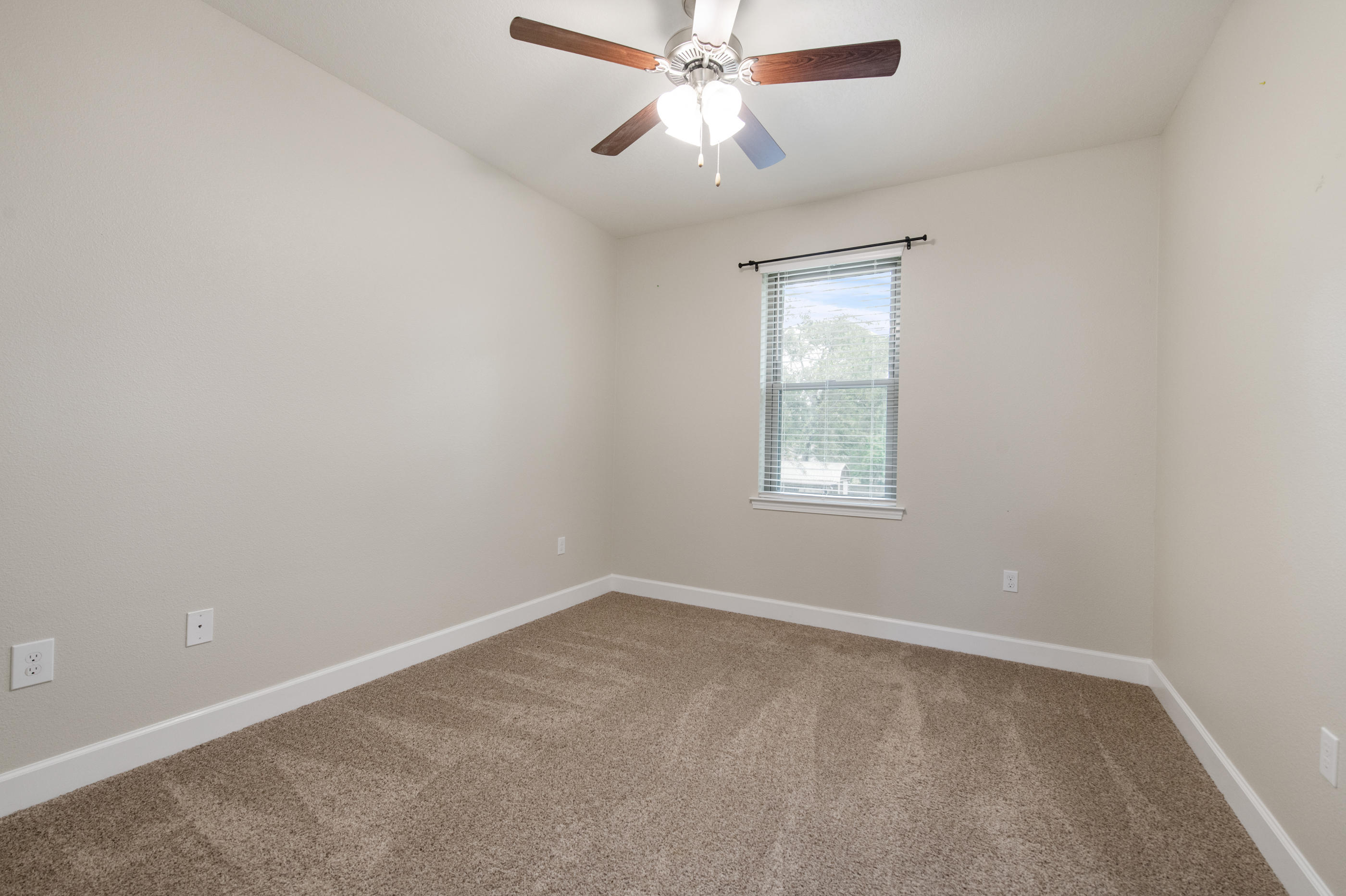 MOSSY OAKS - Residential
