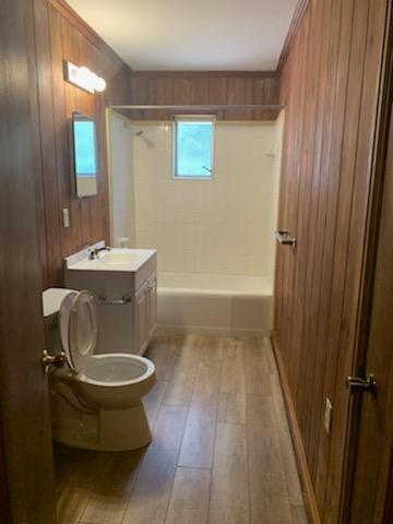 METES & BOUNDS - Residential Lease