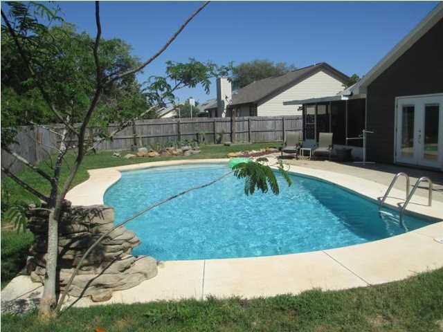 CHATEAU PRES DE LA MER - Residential Lease
