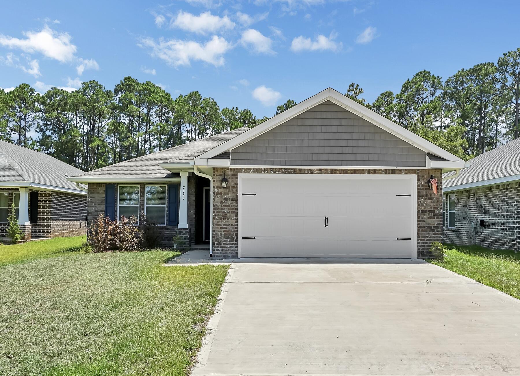 AVAILABLE... July 29, 2024!! 3bd/2bth brick home (Carlos Plan) offers exactly what you are looking for. Wide, open Living Room, Dining Room, and Kitchen are lined with Luxury Vinyl Plank Flooring. This split floor plan offers a spacious Primary Suite, a luxurious Primary Bathroom (including a separate garden tub, a stand up tile shower & double vanities). Kitchen includes solid wood cabinets with soft close doors & drawers. Granite in kitchen and bathrooms. High end finishes throughout the home include vaulted ceilings in the Living Room & a single trey ceiling in the Primary Bedroom, brushed nickel fixtures, lever style door handles, crown molding in the treys & more! NO smoking. 600 minimum FICO credit score required in addition to meeting rental criteria. NO pets allowed.
 All applicants are required to complete an application on PetScreening.com regardless of if they own a pet or not.  Applicants with an ESA are also required to complete the application.

We also offer a security deposit waiver option for tenants such that they do not have to pay a security deposit upfront. Terms and conditions apply. Review addenda for details.