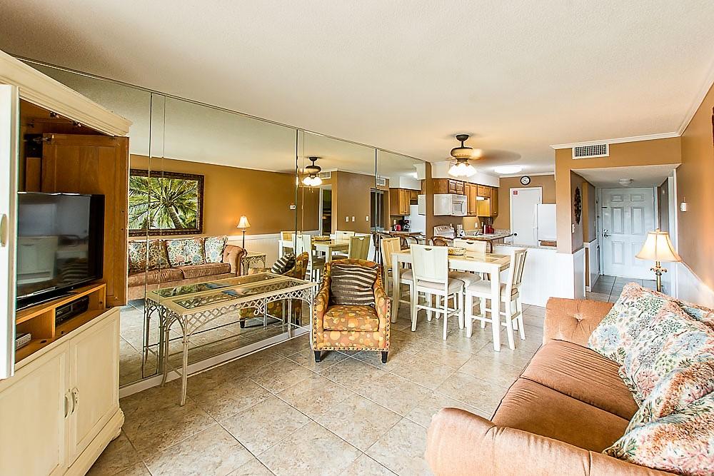 TRADEWIND CONDOS - Residential