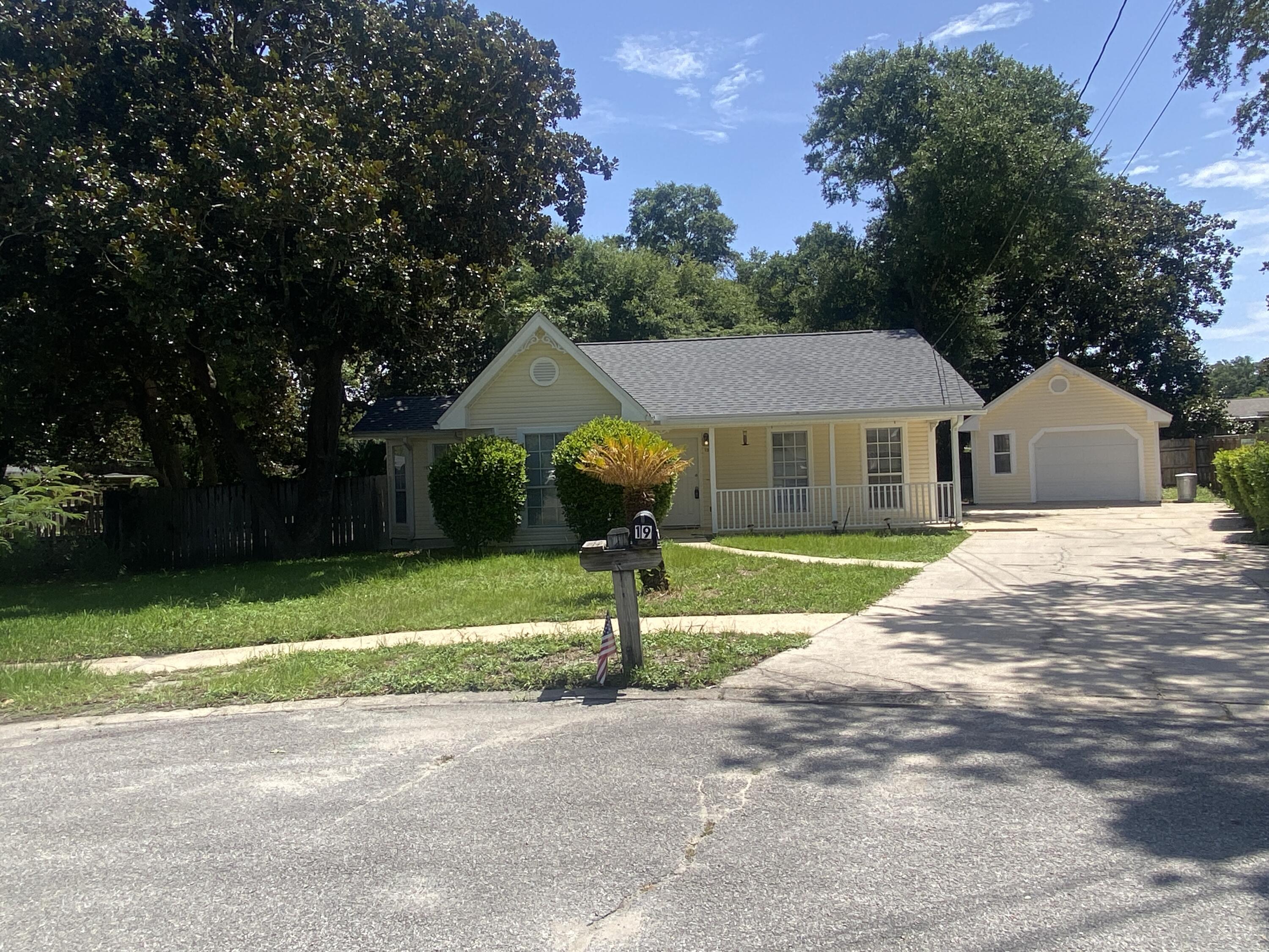 SPENCERS CROSSING - Residential Lease