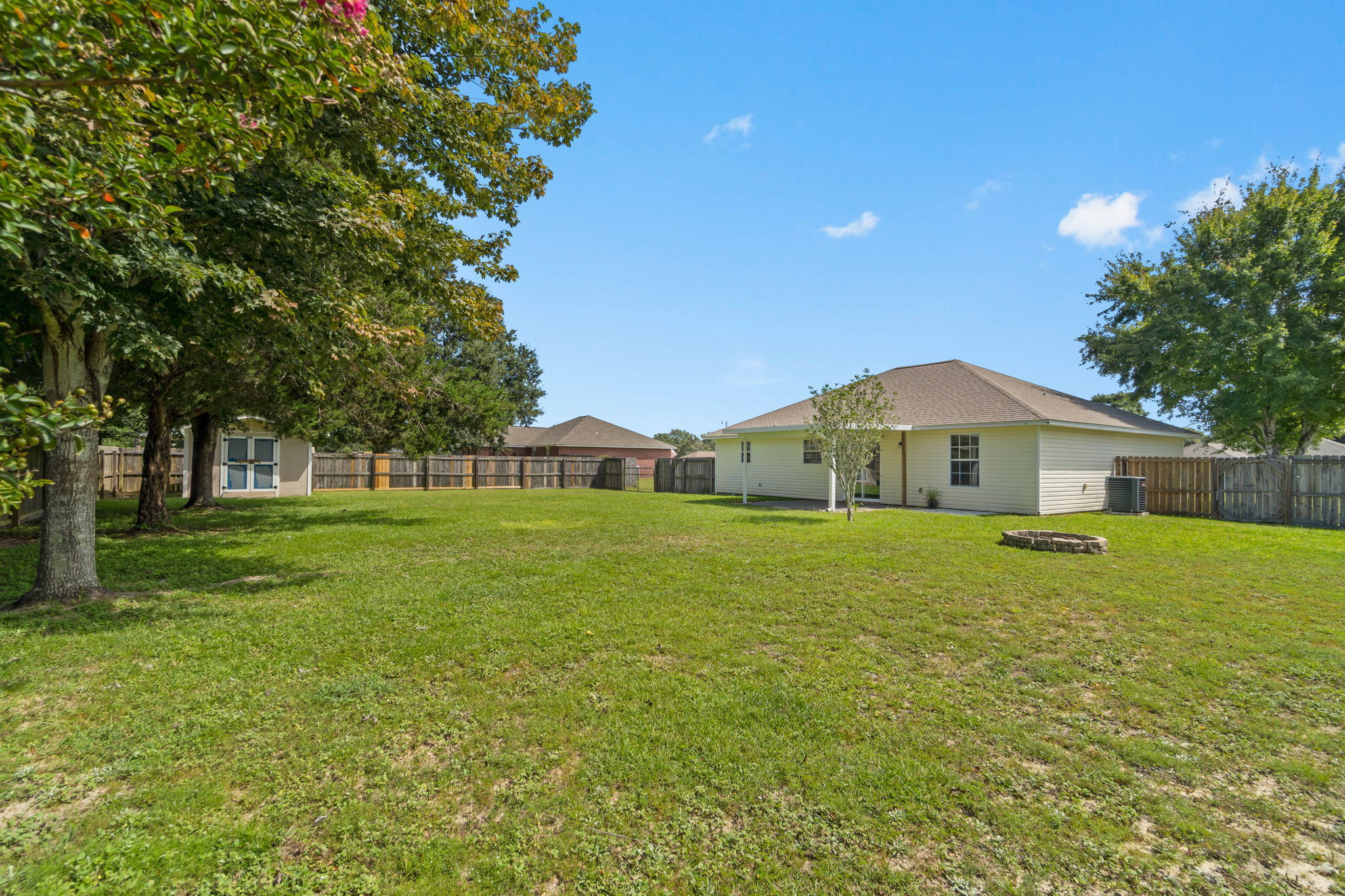 PLANTATION WOODS - Residential