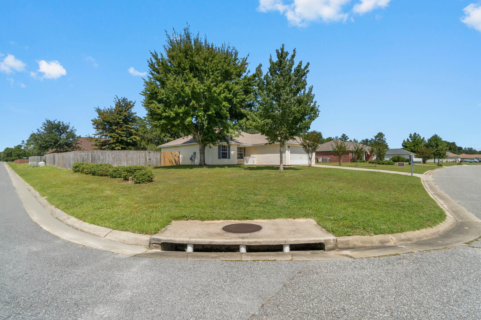 PLANTATION WOODS - Residential