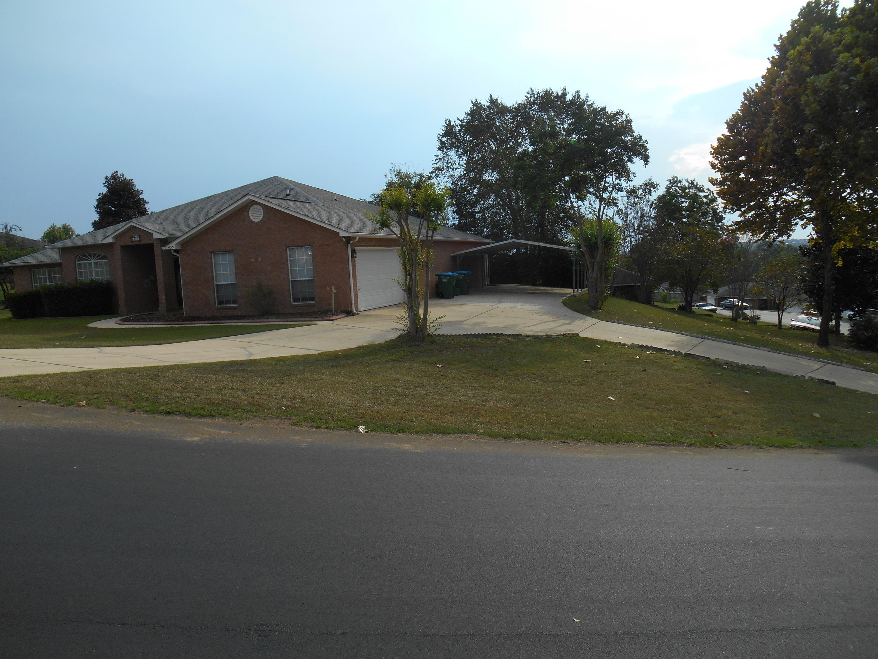 WESTVIEW ESTATES PH 5 - Residential Lease