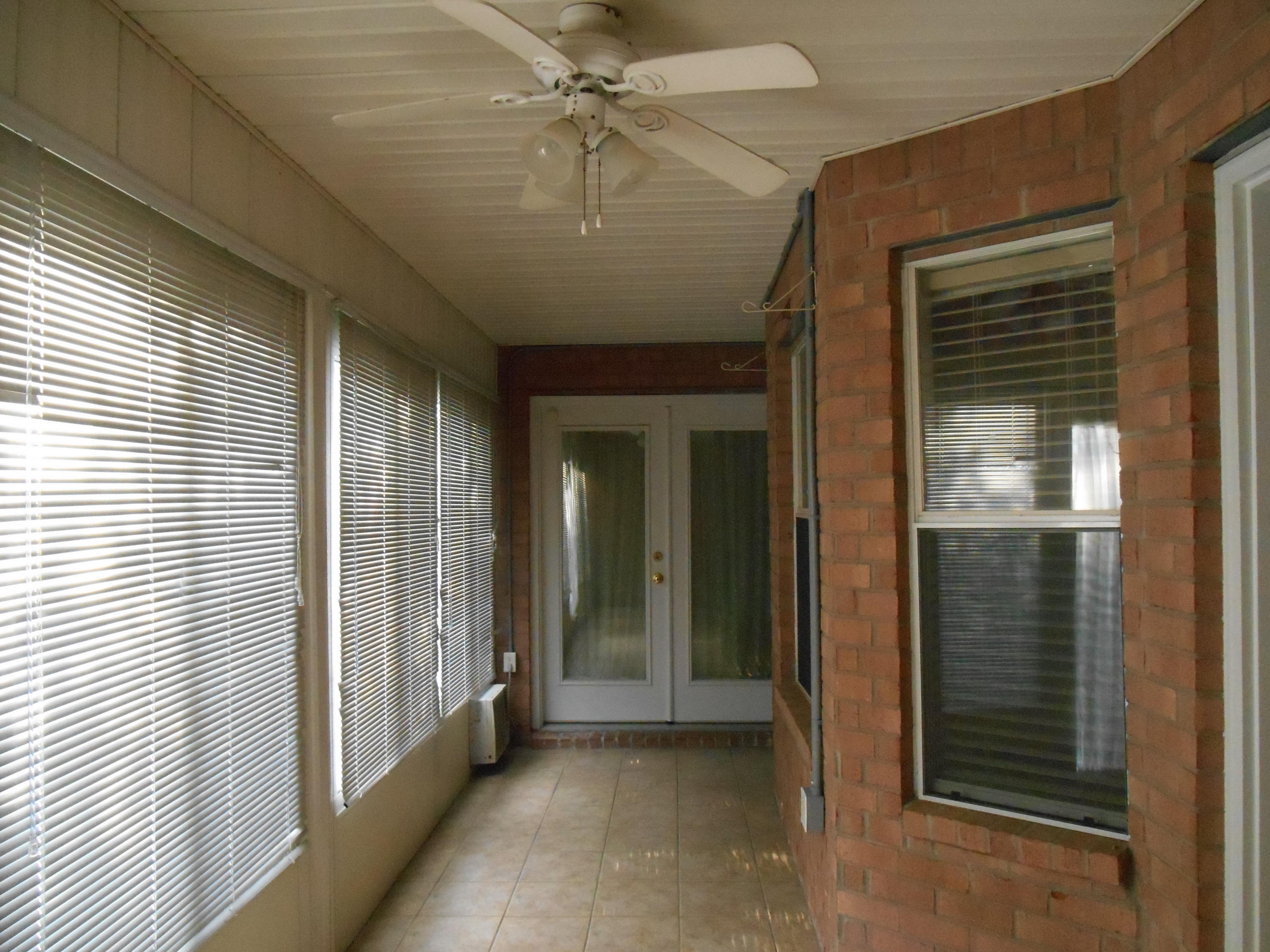 WESTVIEW ESTATES PH 5 - Residential Lease