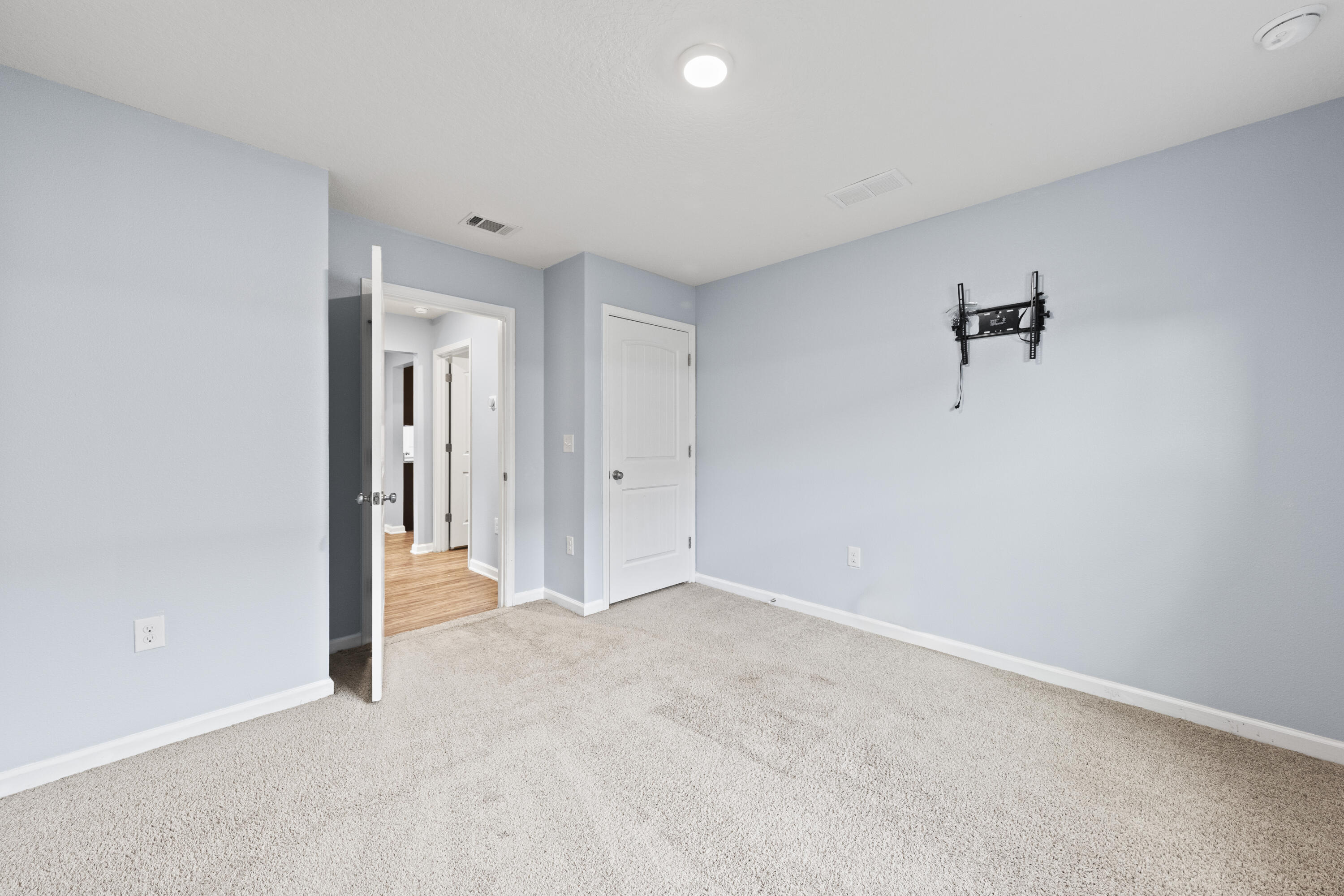 Redstone Commons - Residential Lease