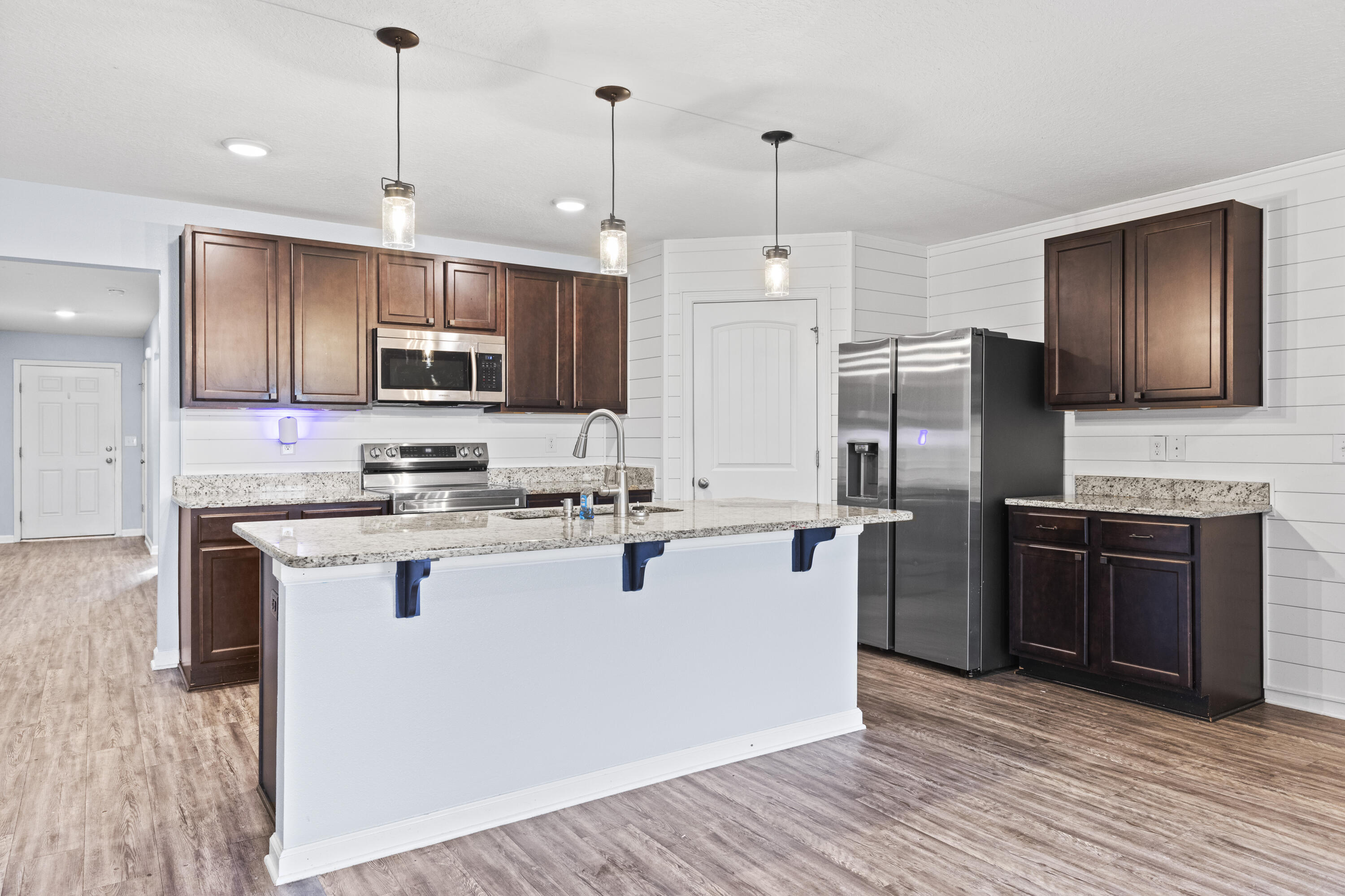 Redstone Commons - Residential Lease