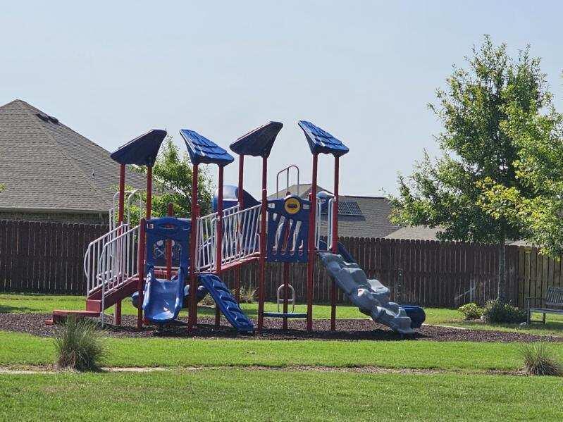Redstone Commons - Residential Lease