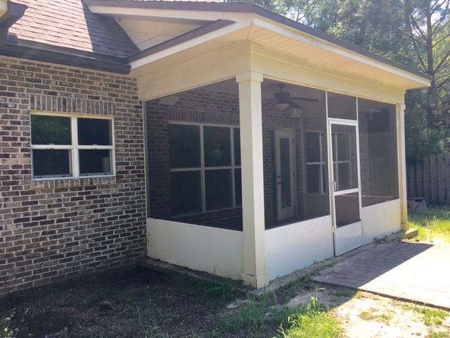 MILL CREEK ESTATES - Residential Lease