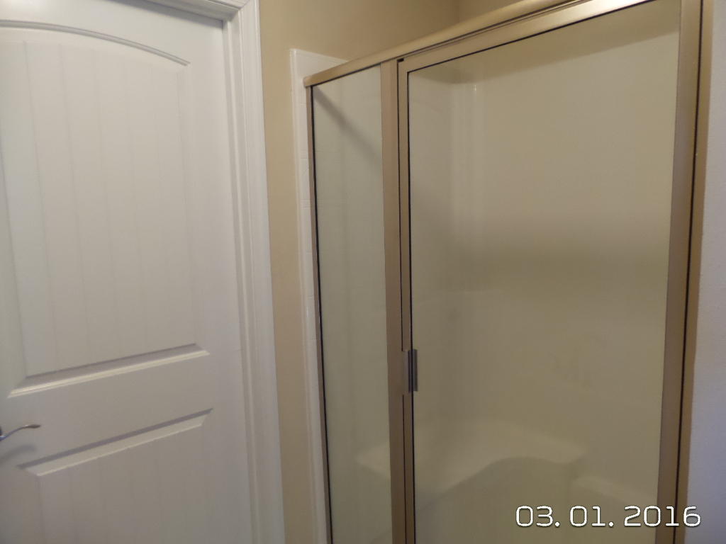 SILVER CREEK ESTATES - Residential Lease