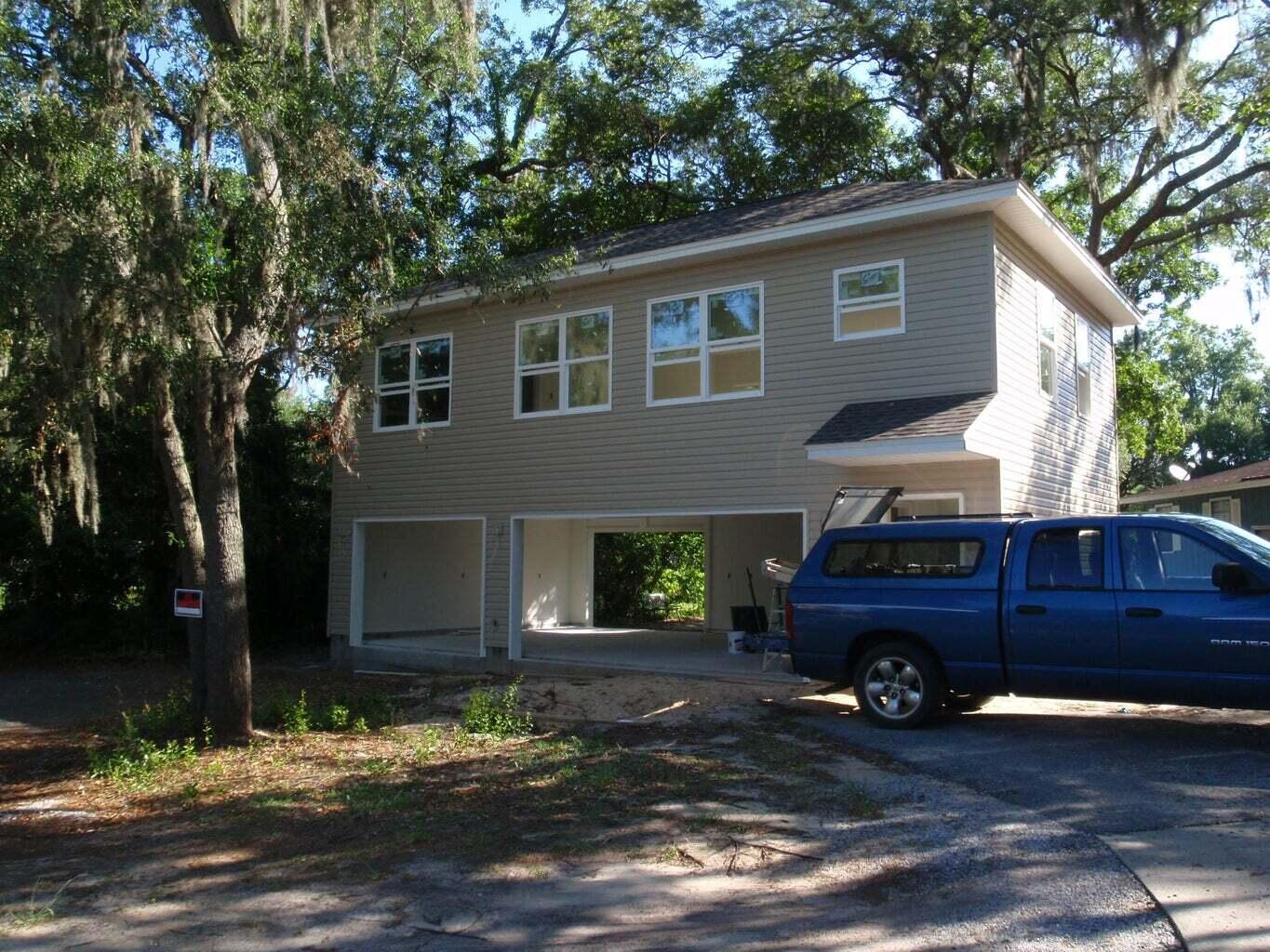 COLONY ESTATES - Residential Lease