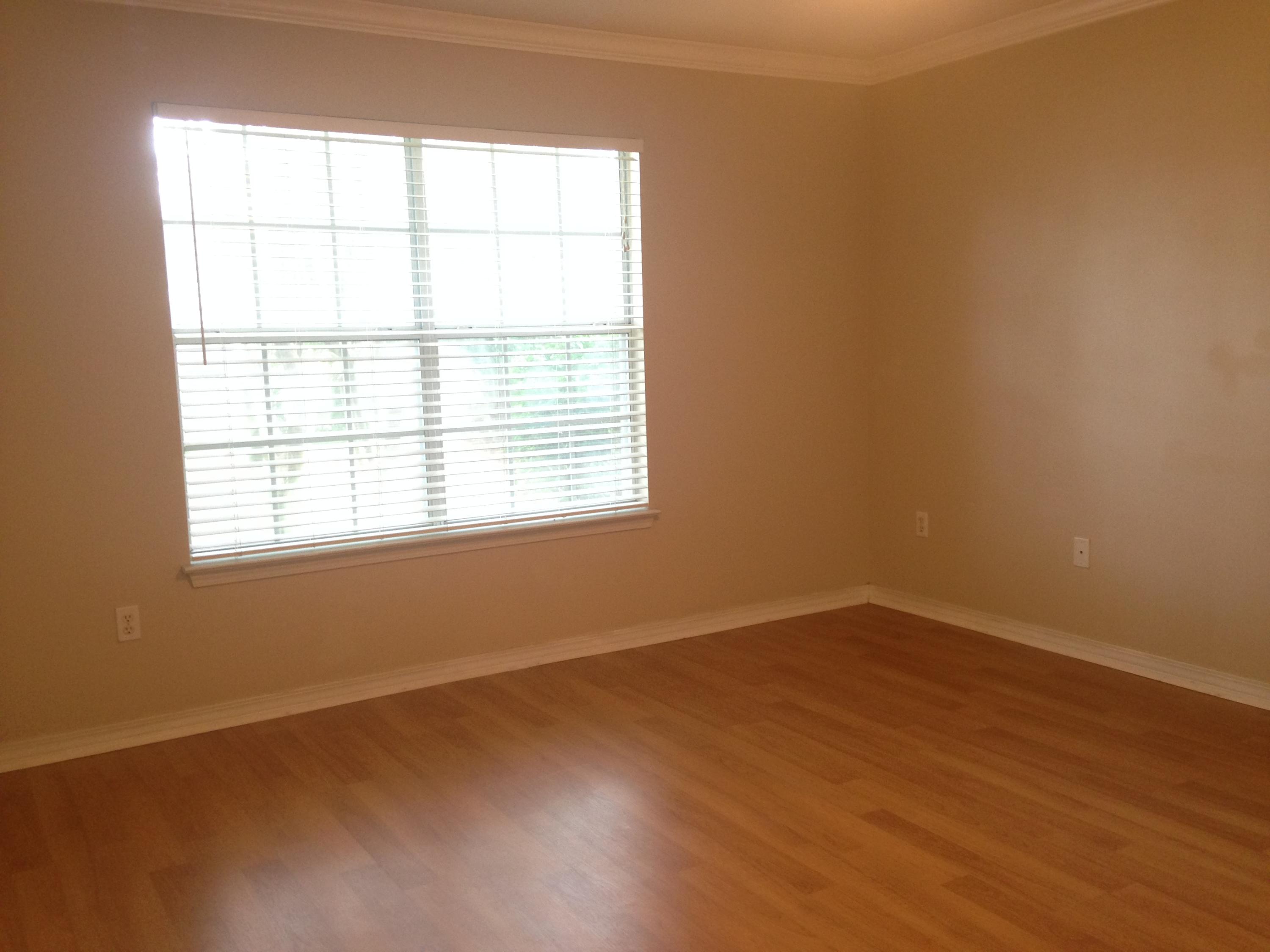 SAILBOAT COVE S/D - Residential Lease