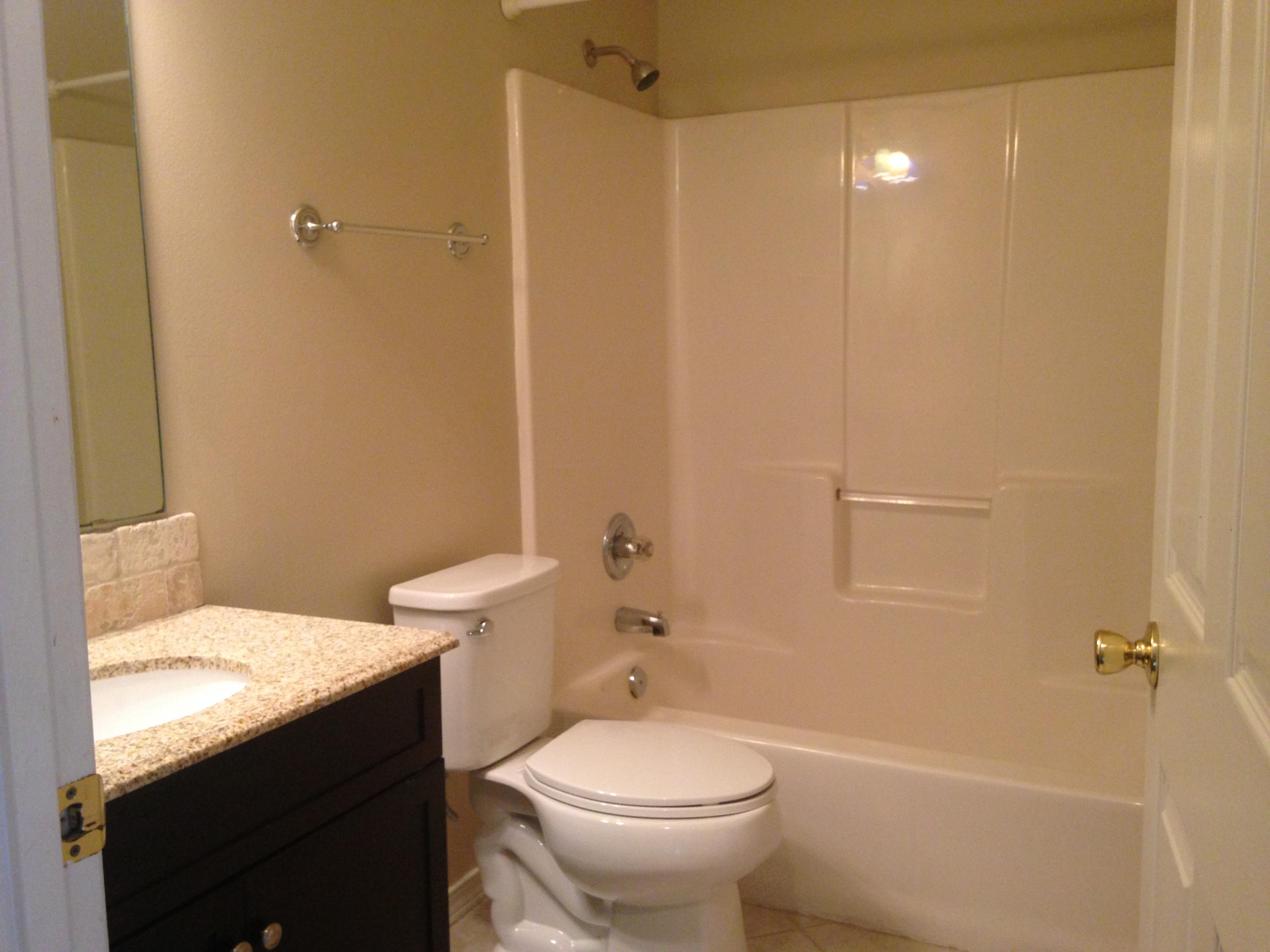 SAILBOAT COVE S/D - Residential Lease