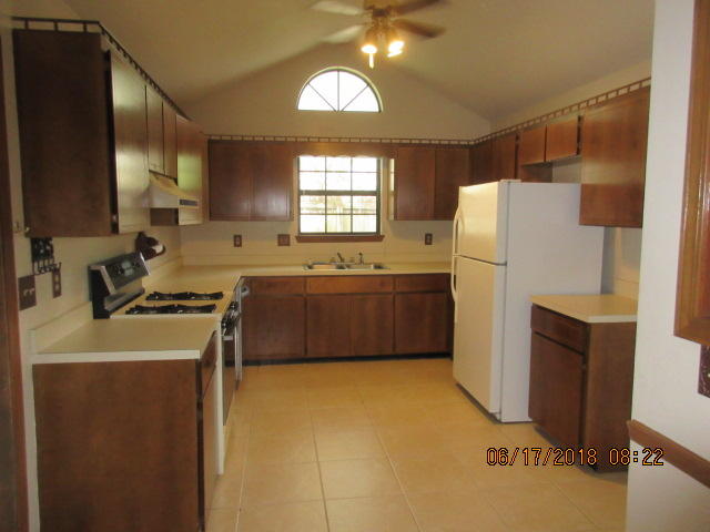BRITTANY WOODS S/D - Residential Lease