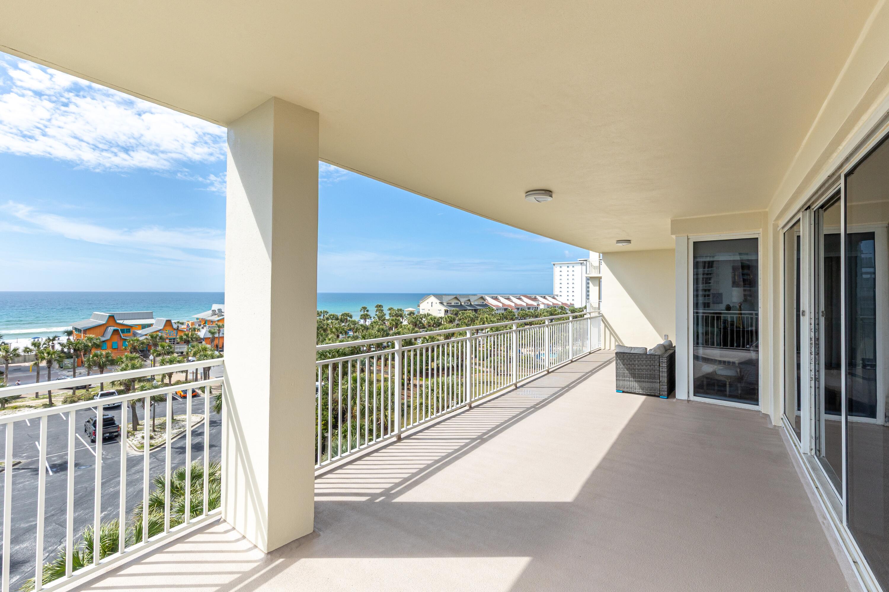STERLING SHORES CODOMINIUMS - Residential