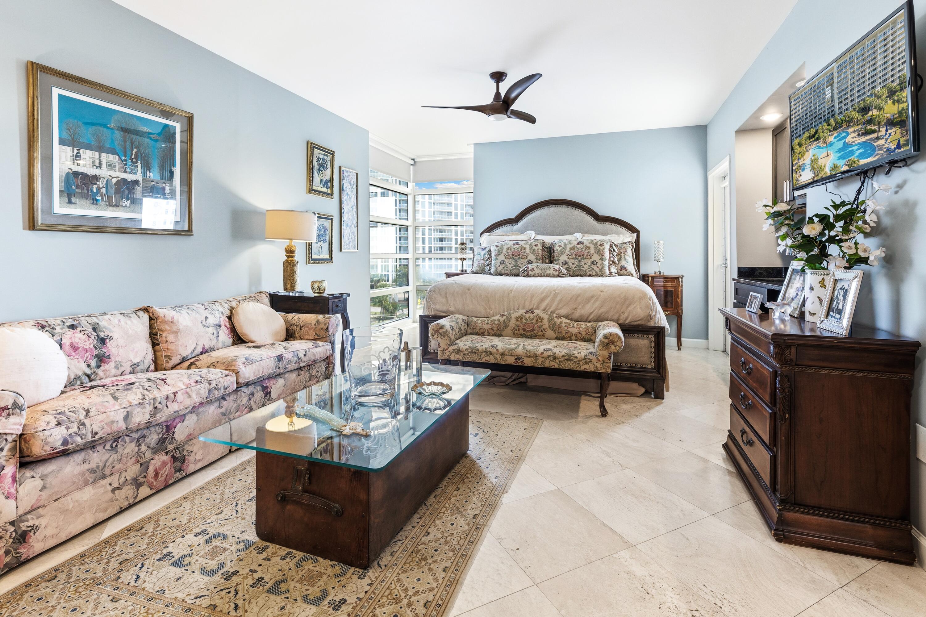 STERLING SHORES CODOMINIUMS - Residential
