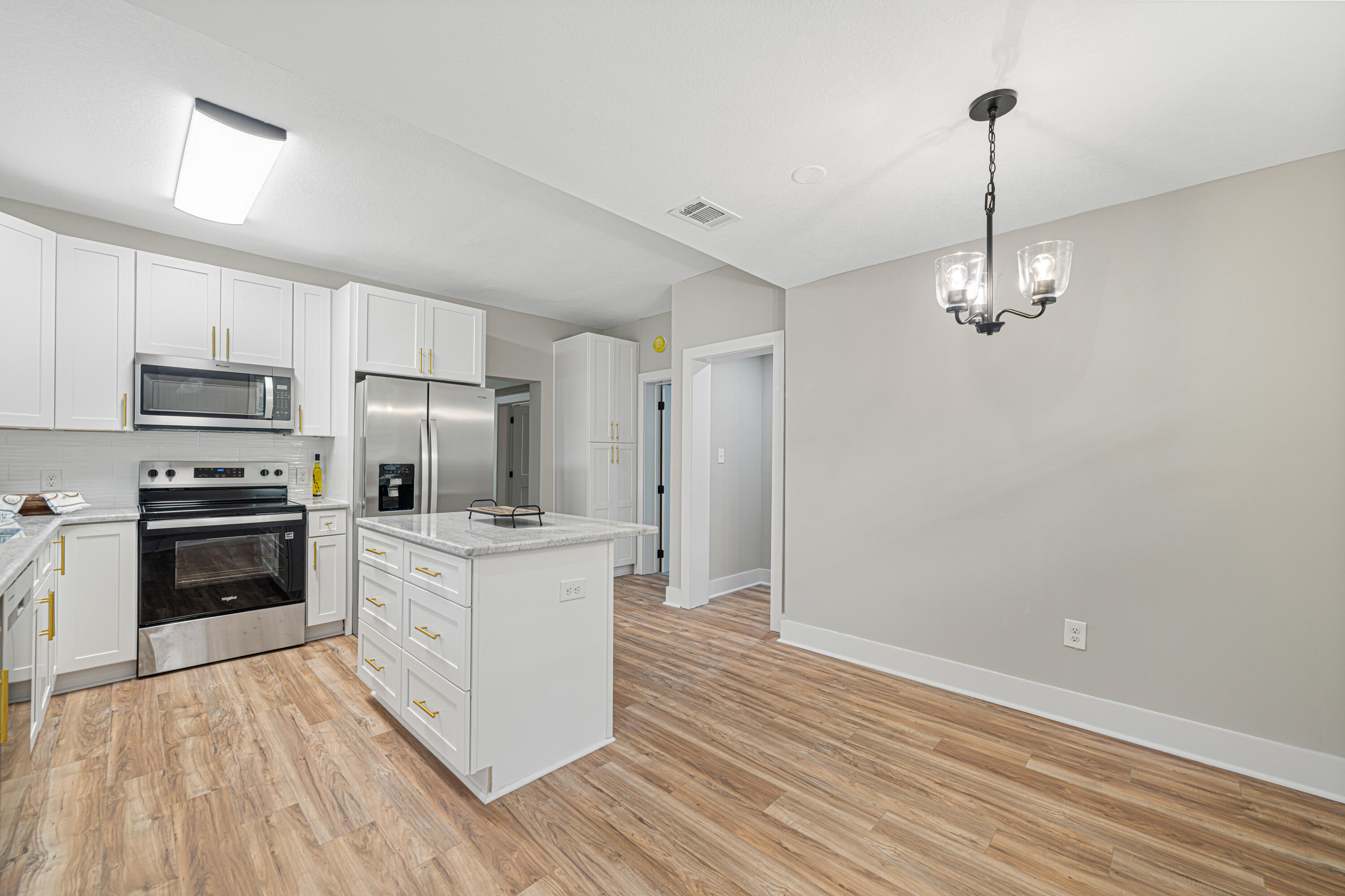 3/2 House and 1/1 Apt..  EFFECTIVE YEAR BUILT HAS BEEN CHANGED TO 2005!!!!!Fully Renovated Home - Move-In Ready! house 3/2 and Apt 1/1 (New Minisplit Unit)  $221k in update's!!

This stunning home has been completely updated, featuring brand-new wiring, a new roof 2025, WH 2022, Refurbished HVAC 2013, new mini split in apt. all-new windows for modern comfort and efficiency. Step into a gorgeous new kitchen with a spacious island, granite countertops, and stainless steel appliances, perfect for cooking and entertaining

 Enjoy freshly textured ceilings and walls, new paint inside and out, and upgraded fans and lighting throughout. The bathrooms have been fully remodeled for a sleek, contemporary feel.
Don't miss this beautifully updated home—schedule your viewing today!