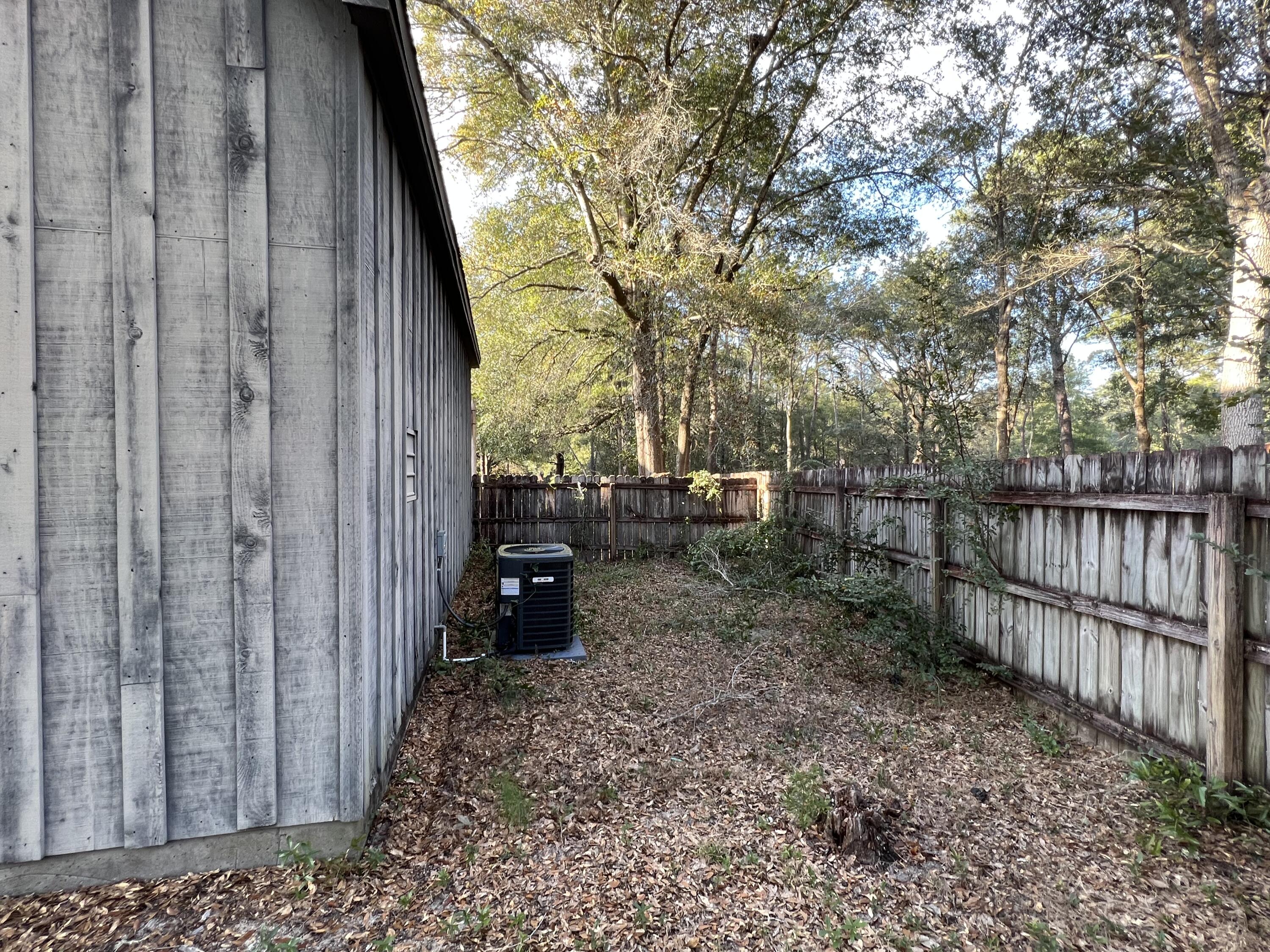 ROCKY BAYOU ESTATES 03 - Residential