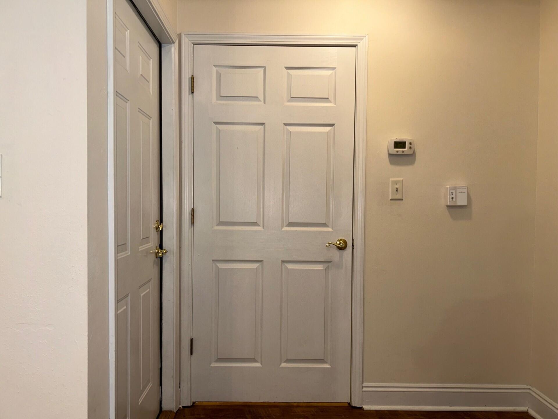 SPRING HOLLOW ESTATES - Residential Lease