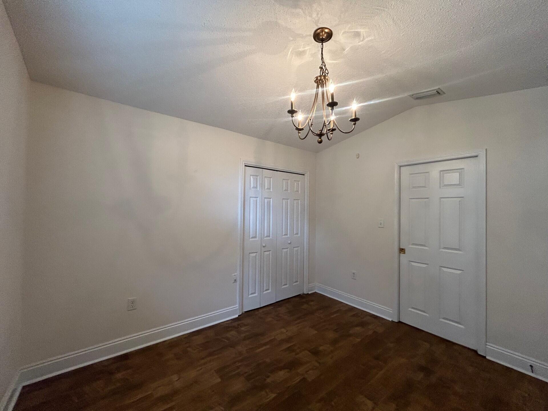 SPRING HOLLOW ESTATES - Residential Lease